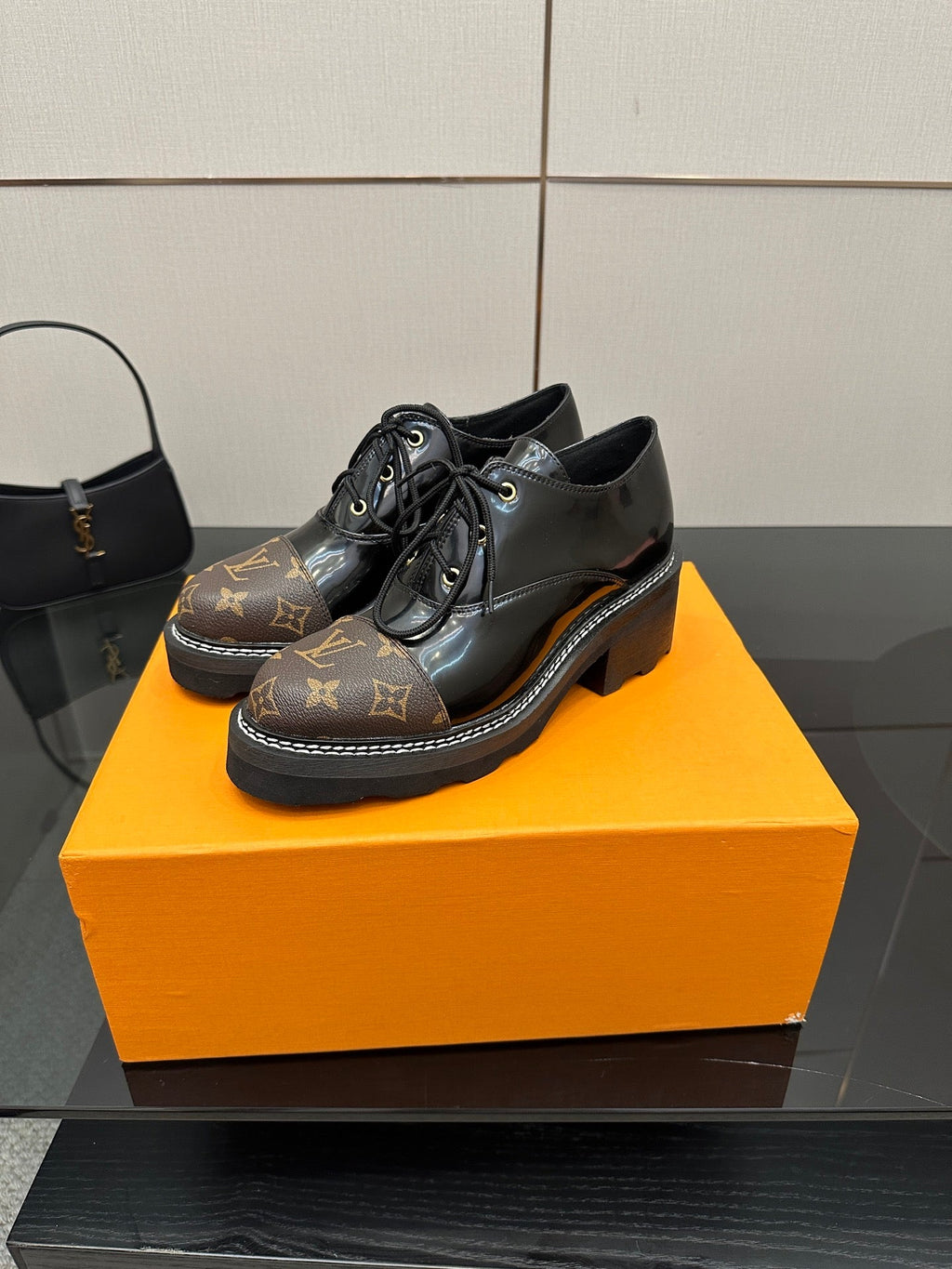 Women LV High-end Shoes