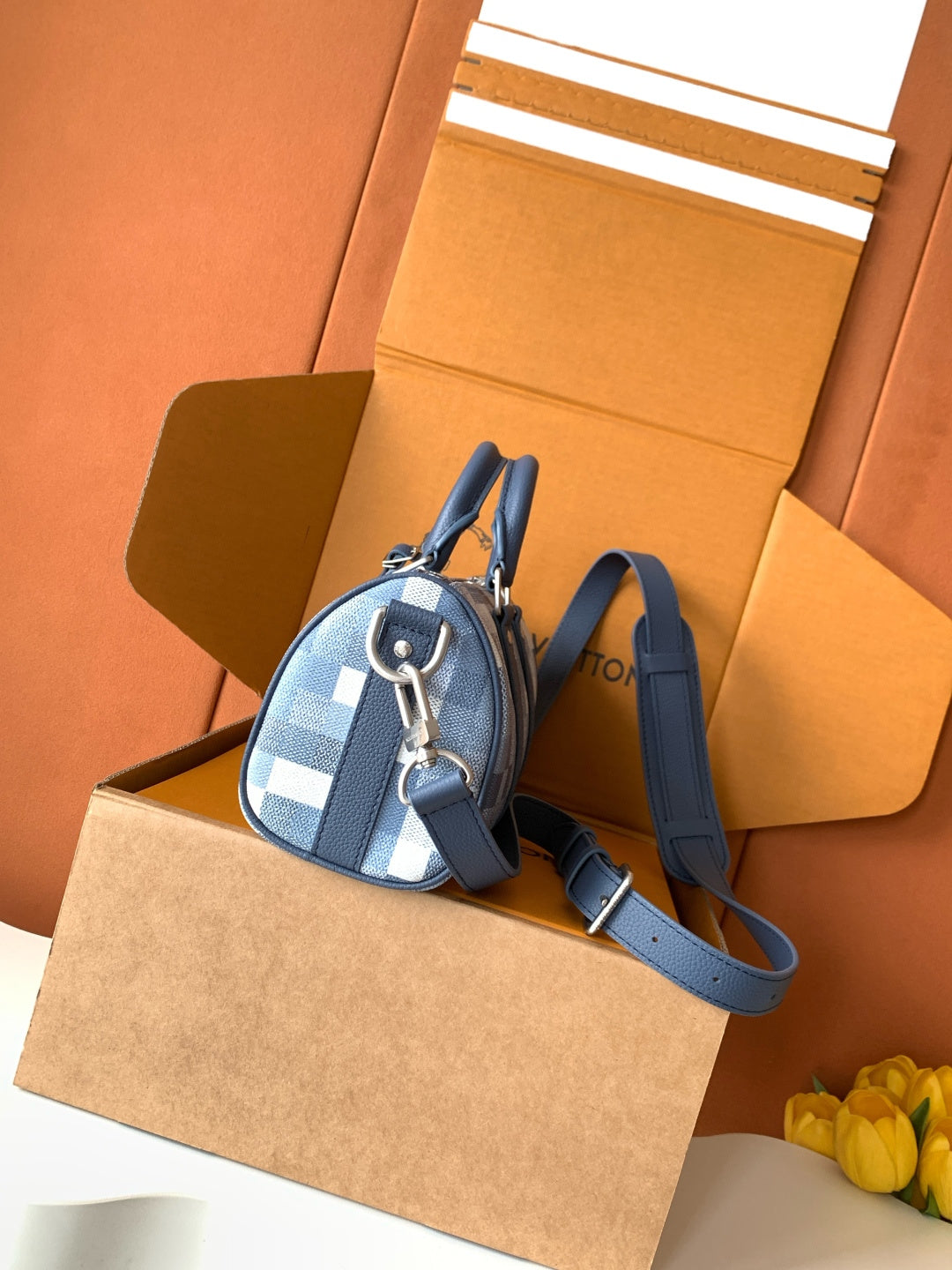 LV 25 Handbag