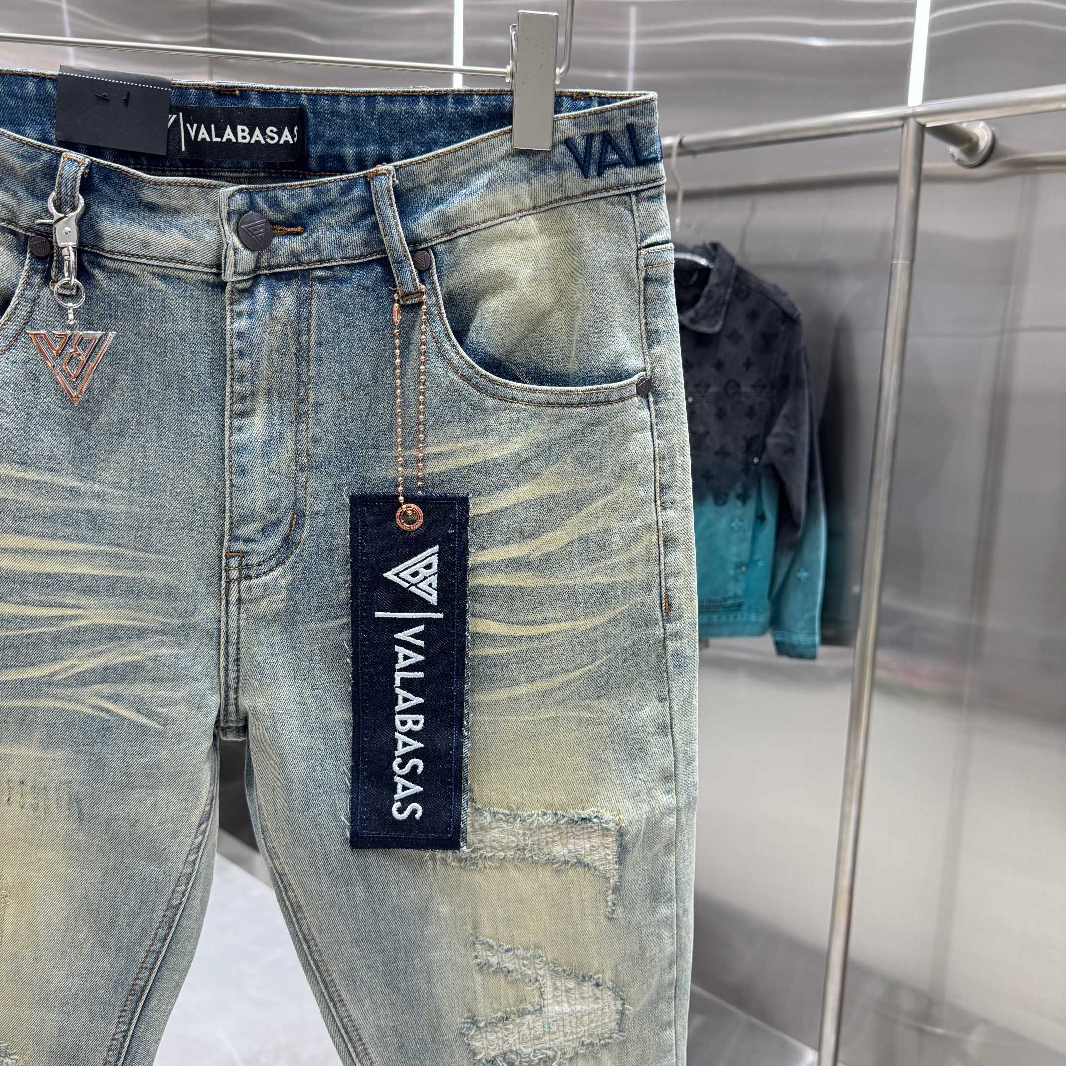 Valabasas Distressed Skinny Jeans