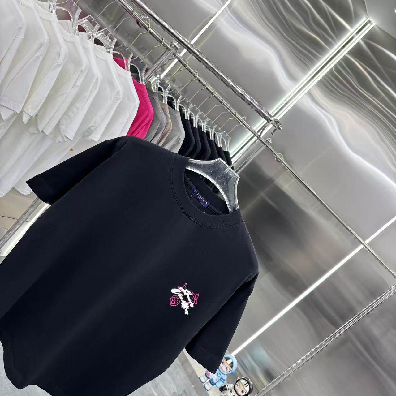 LV Short Sleeve T-Shirt