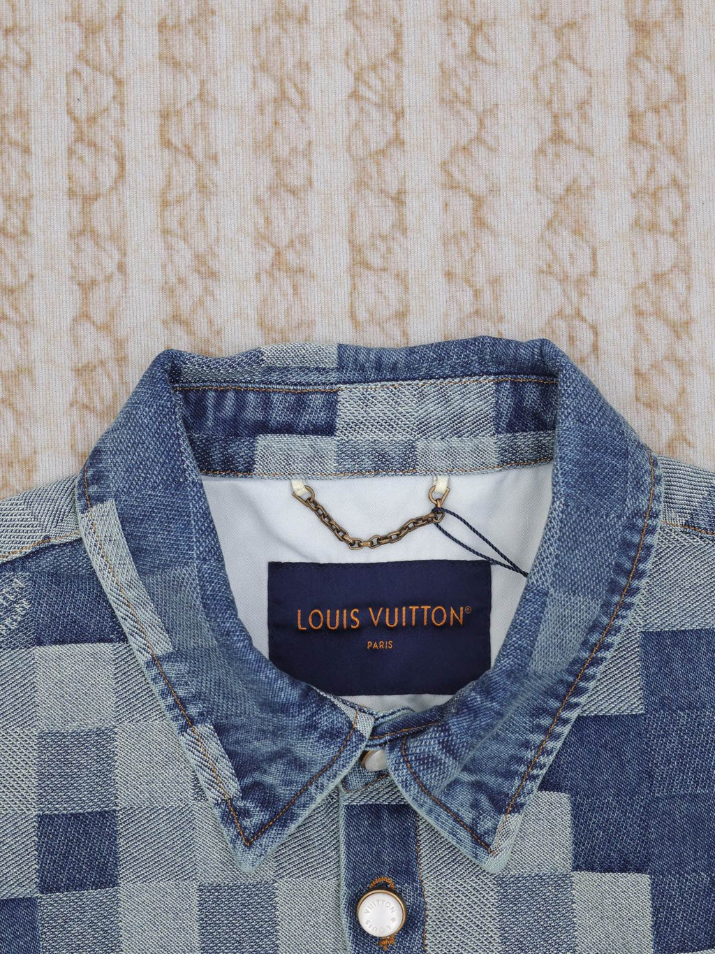 LV short-sleeved denim shirt