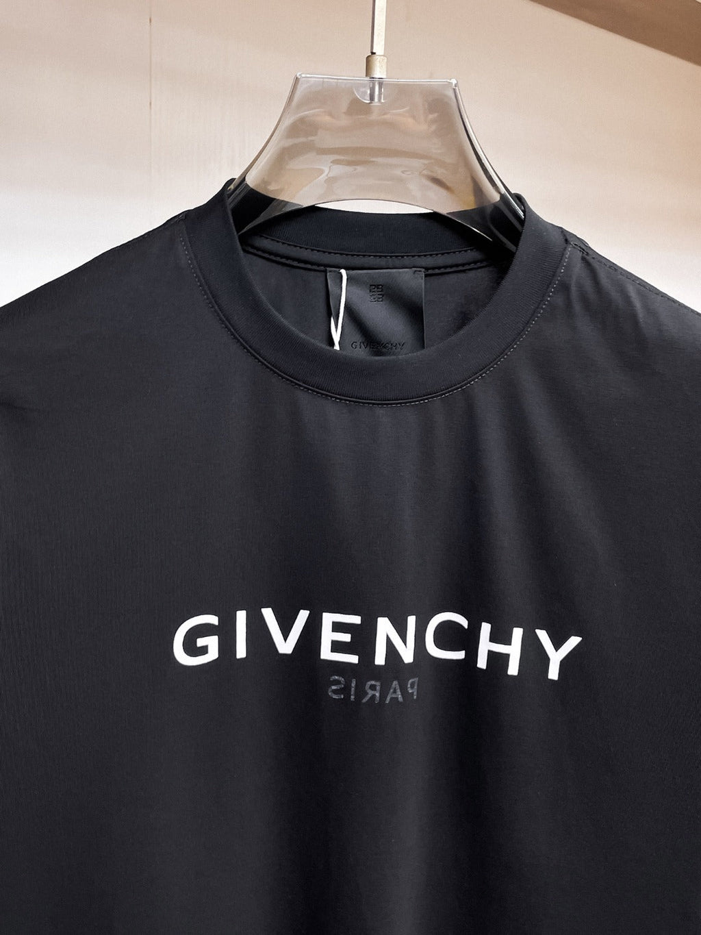 Givenchy T-Shirt