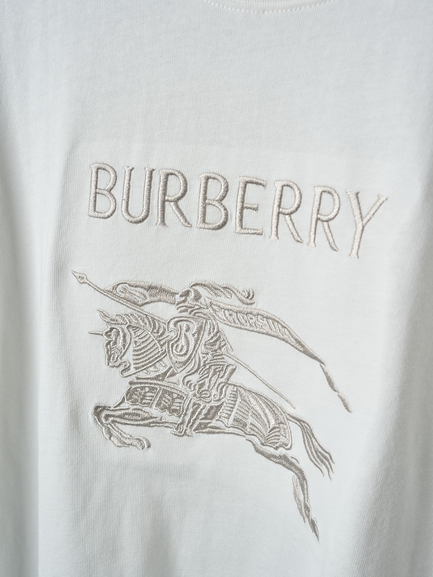 Burberry embroidered T-Shirt