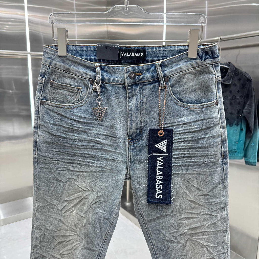 Valabasas Distressed Jeans