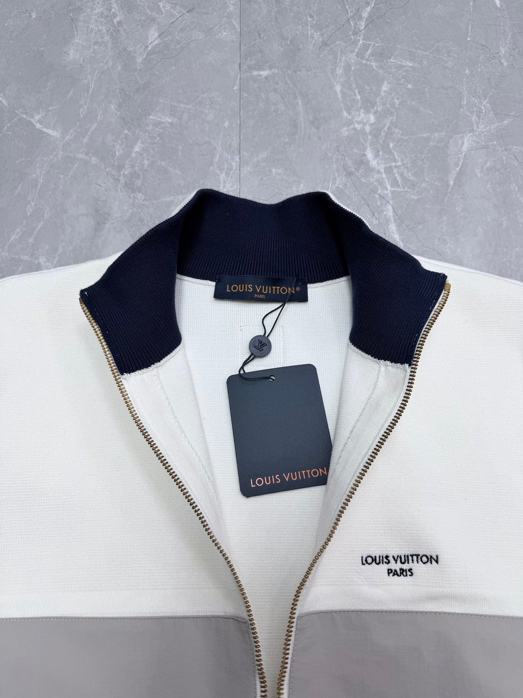 LV Collar Long Sleeve Jacket