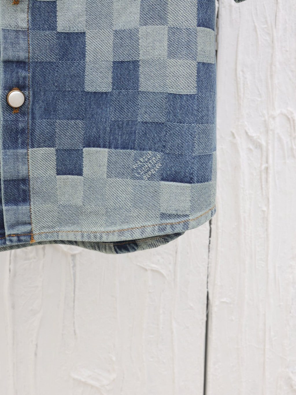 LV short-sleeved denim shirt