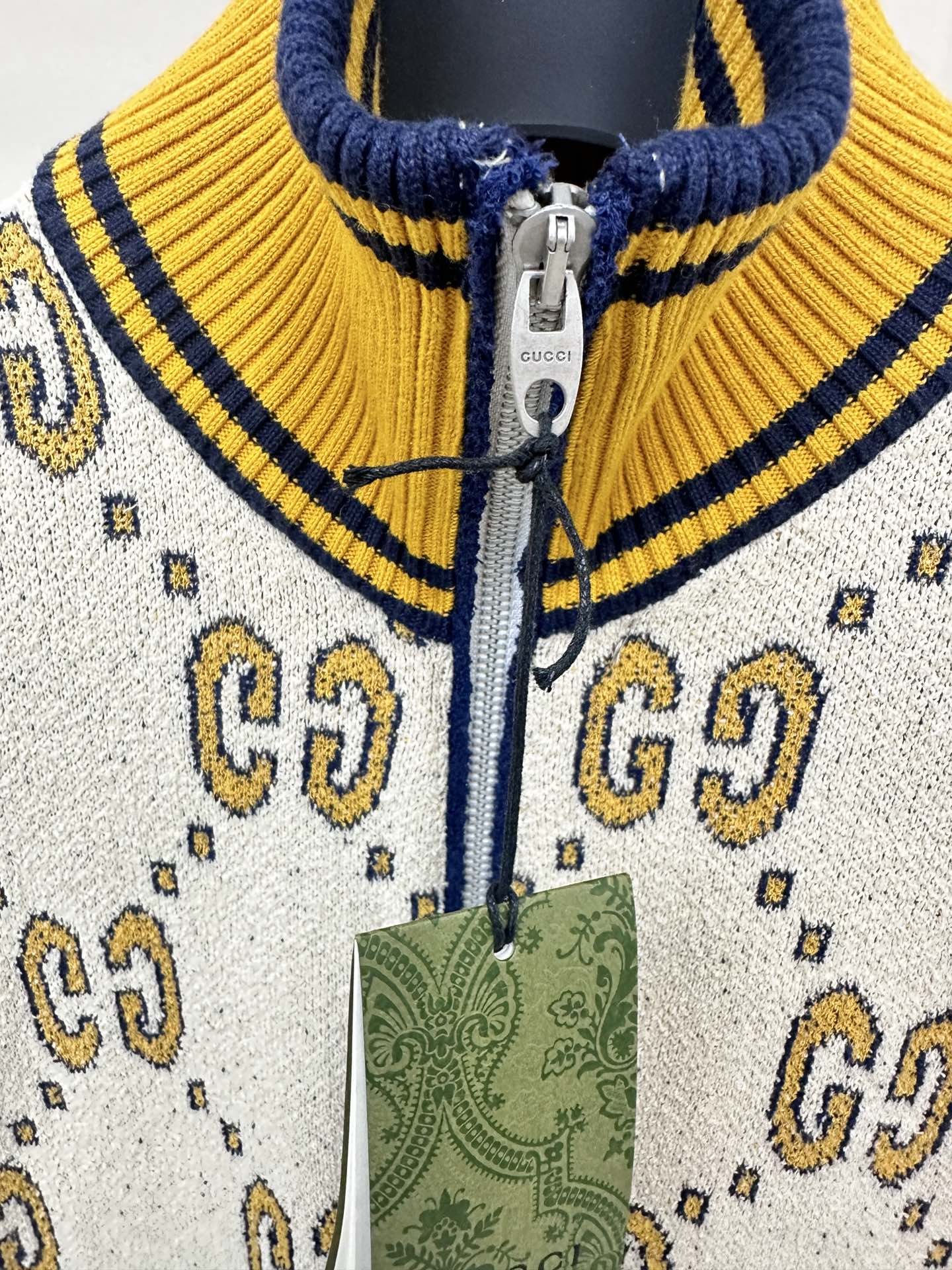 Gucci Zip-Up Sweater/Jacket