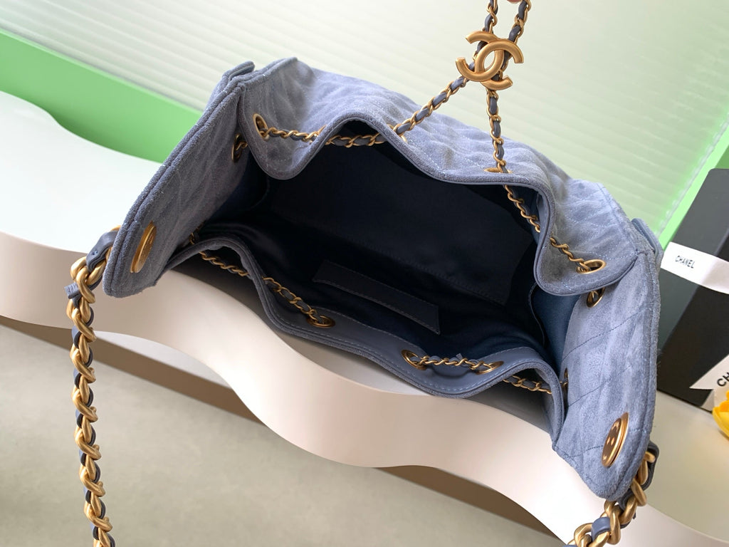 Chanel Bag with frosted Leather