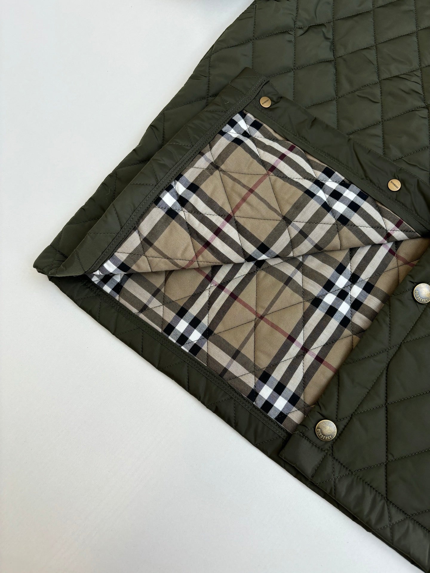 Burberry BB Quilted Nylon Brighton Shirt-Style Cotton Jacket