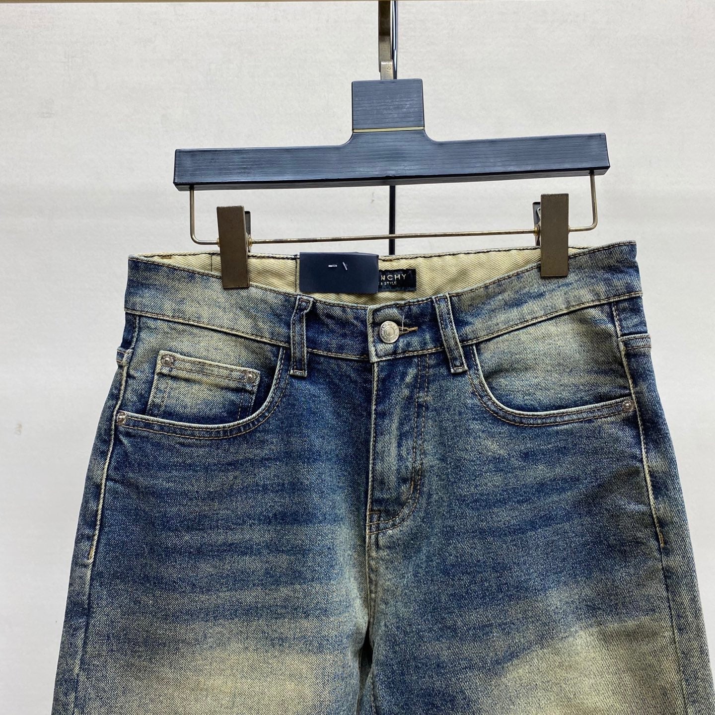 Givenchy fitted Jeans