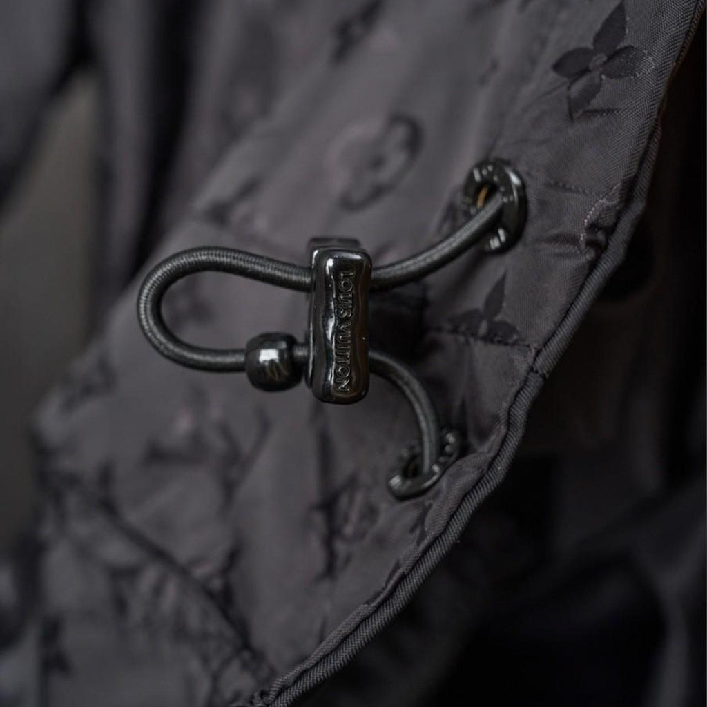 LV Reversible Windbreaker