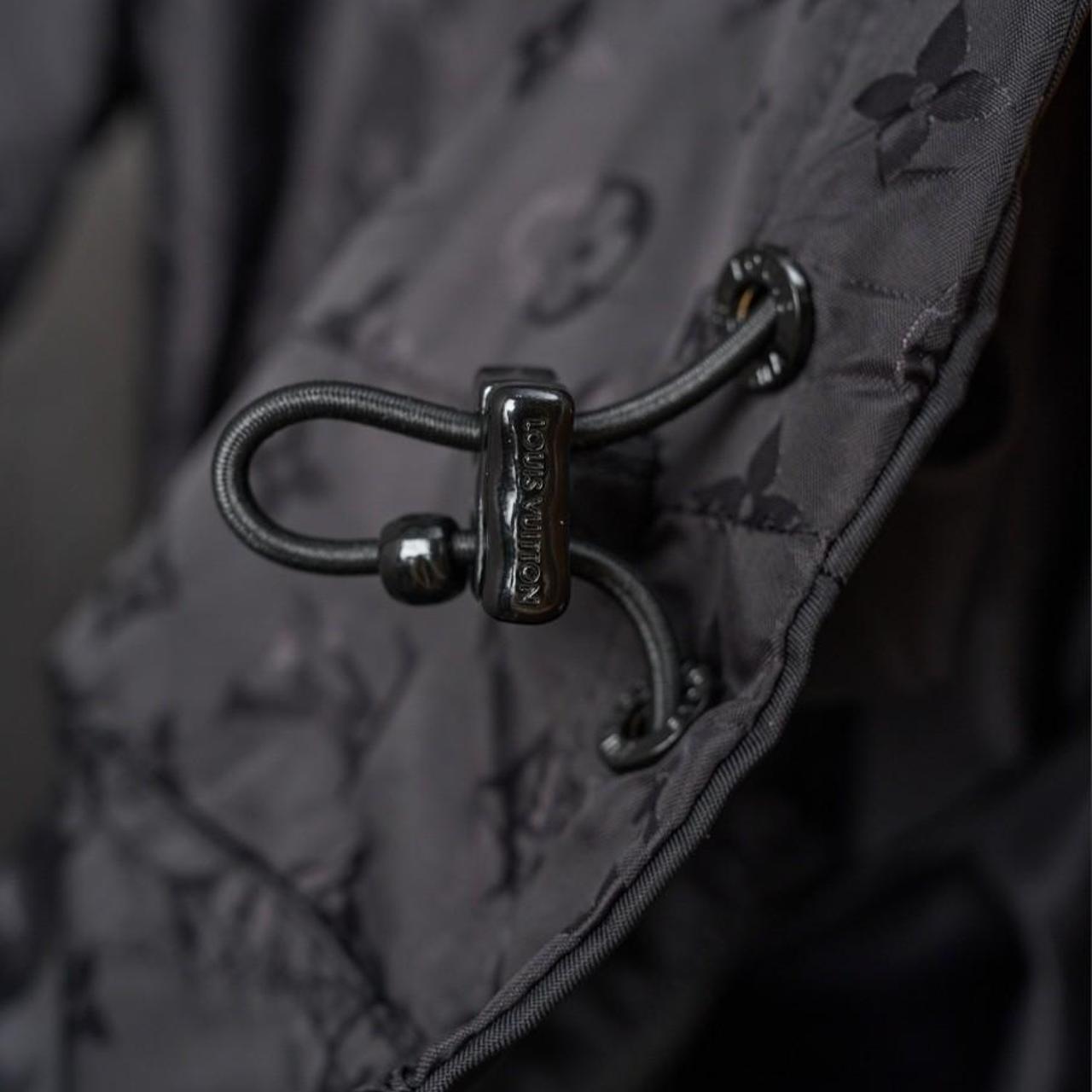 LV Reversible Windbreaker