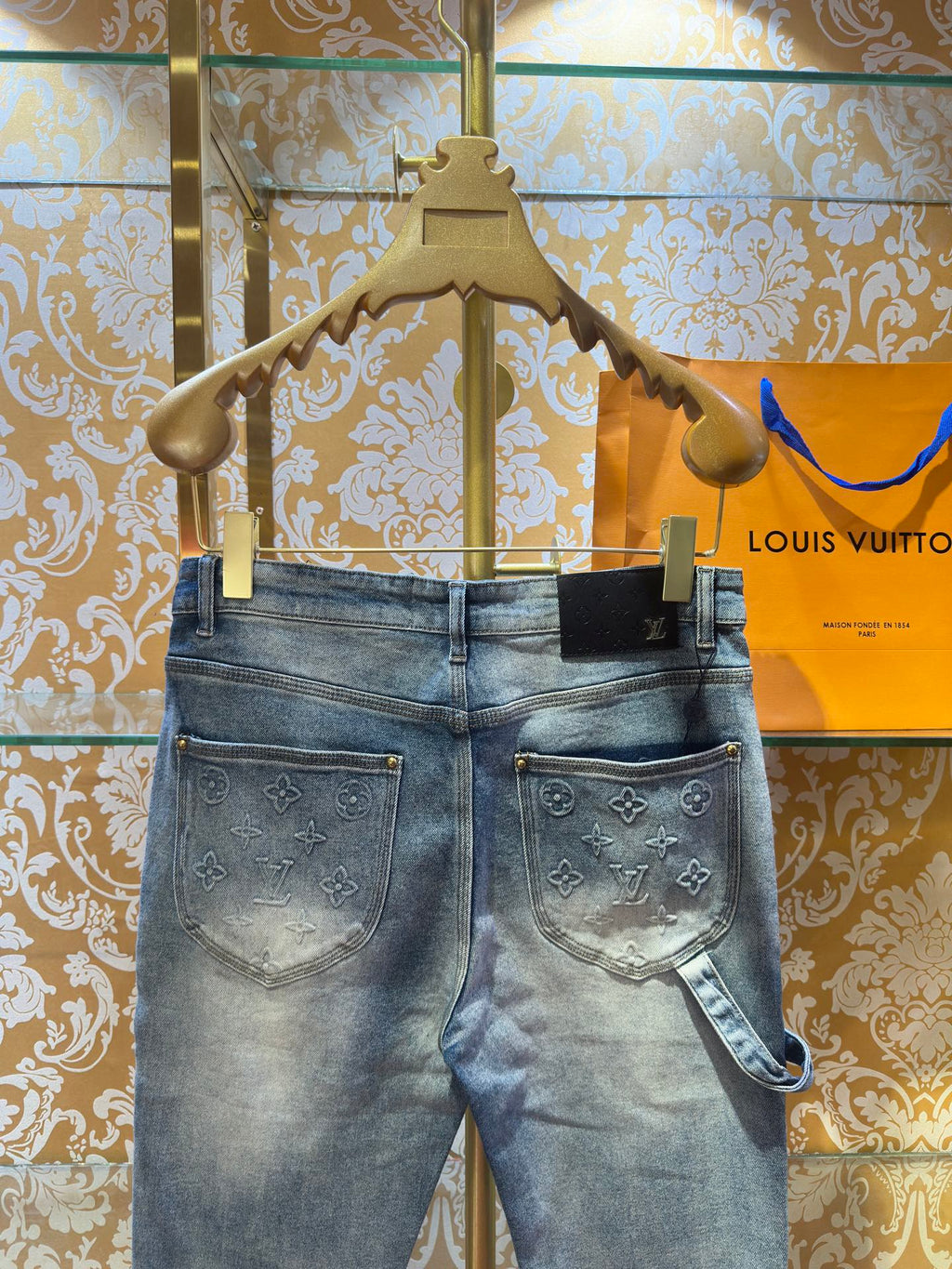 LV Fitted Jeans