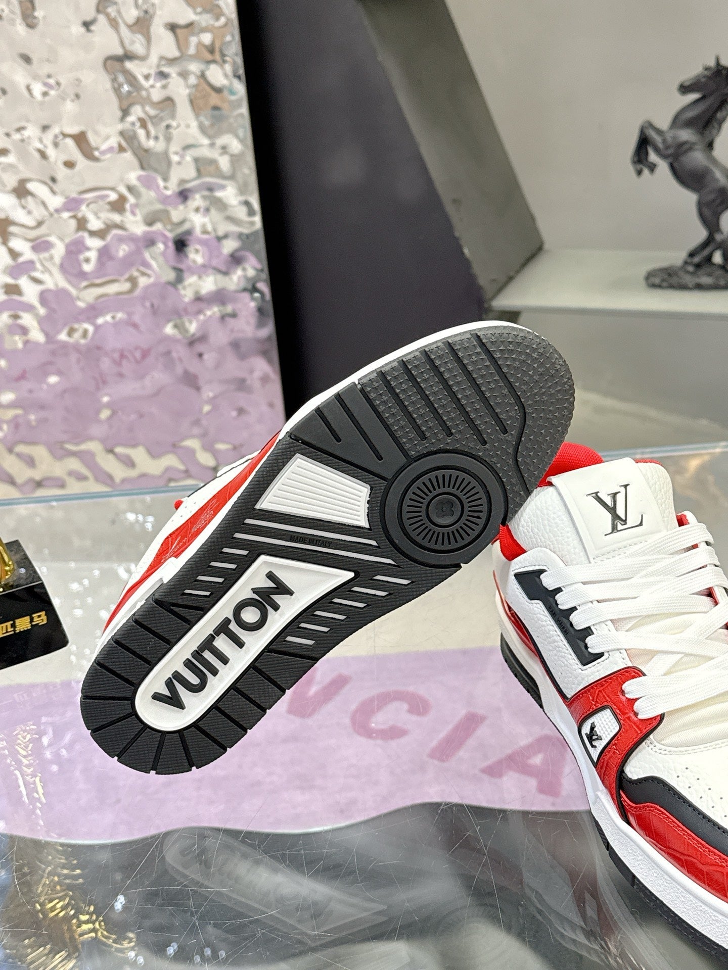 Lv Trainers