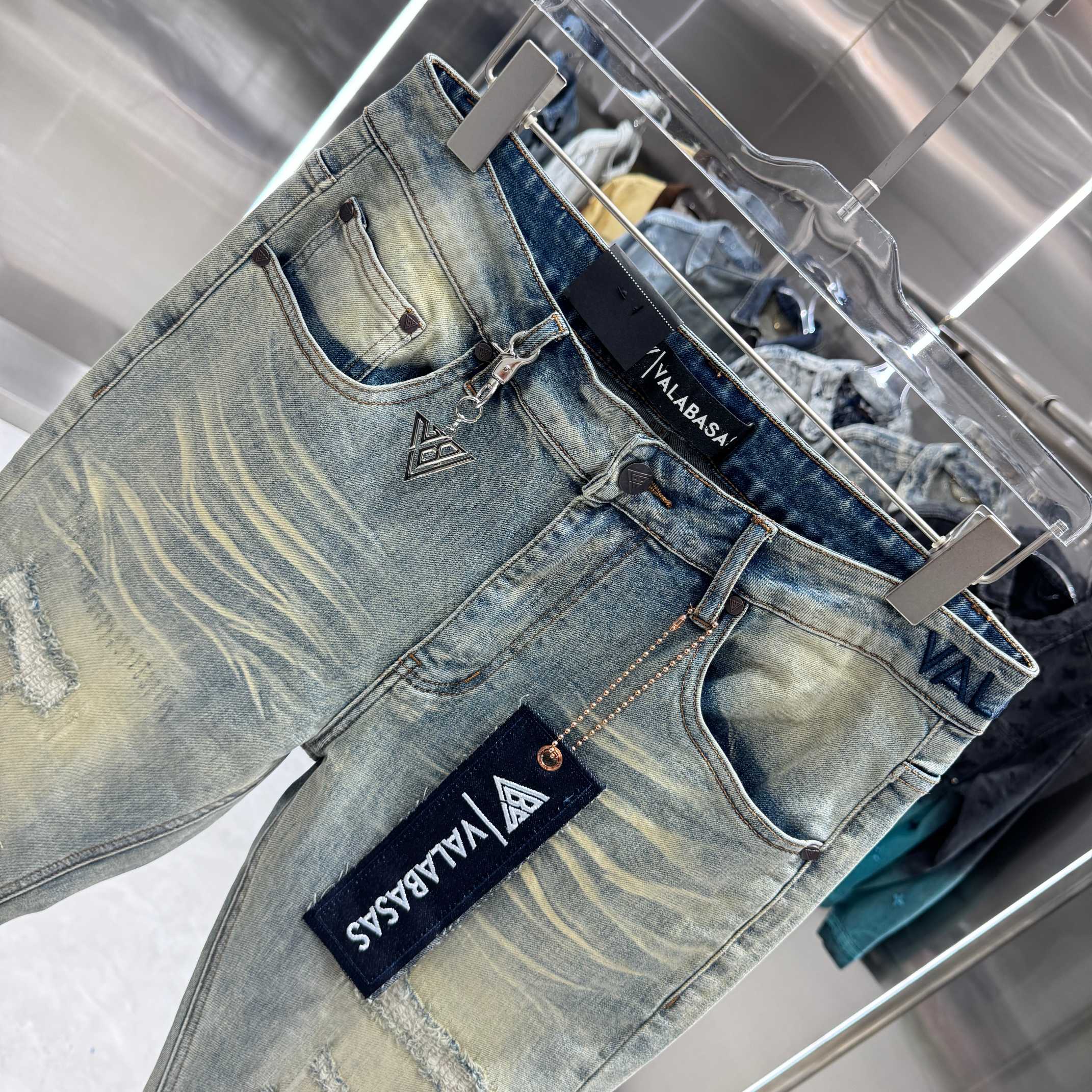 Valabasas Distressed Skinny Jeans