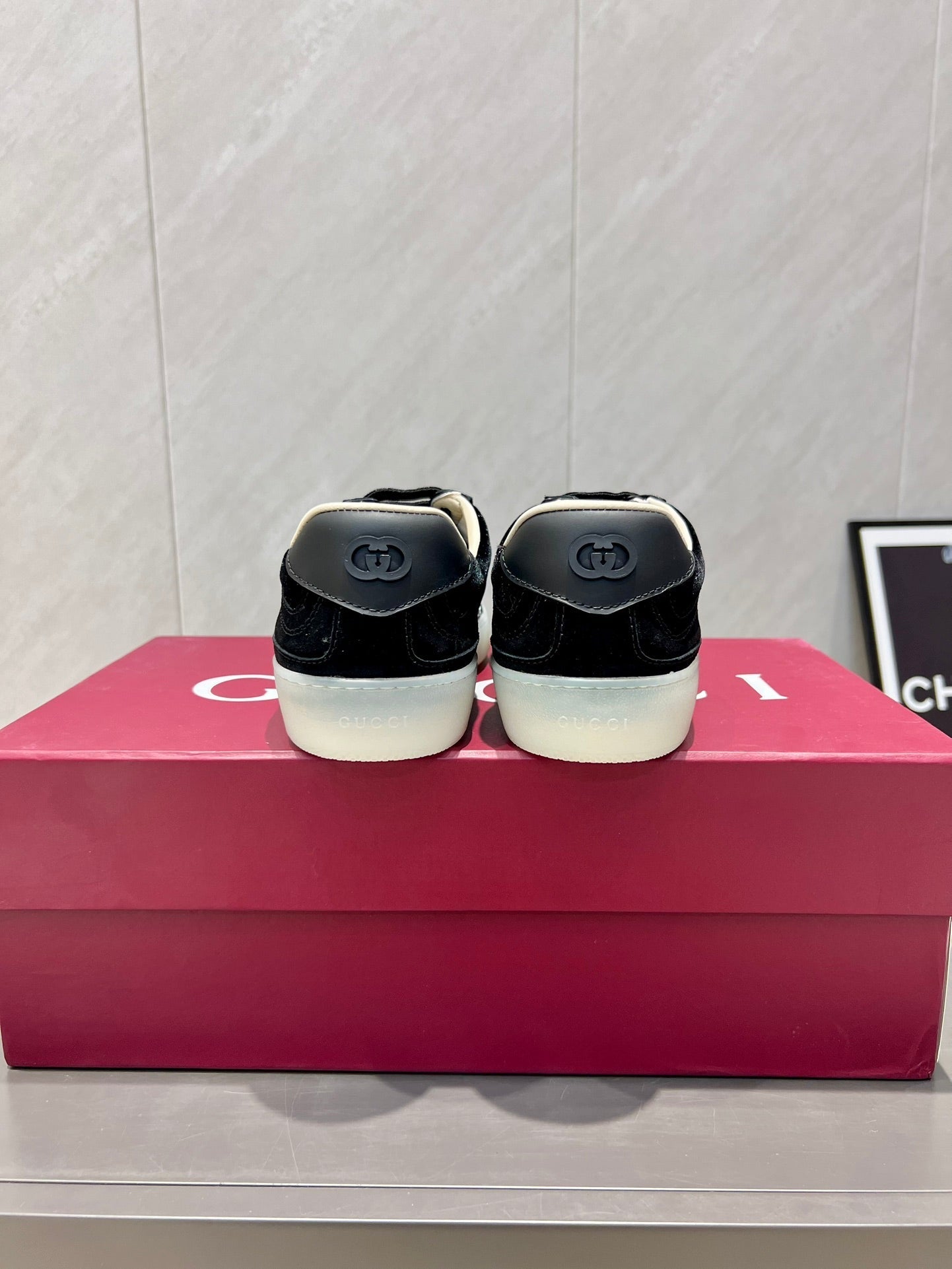 Gucci Casual Distressed Shoes