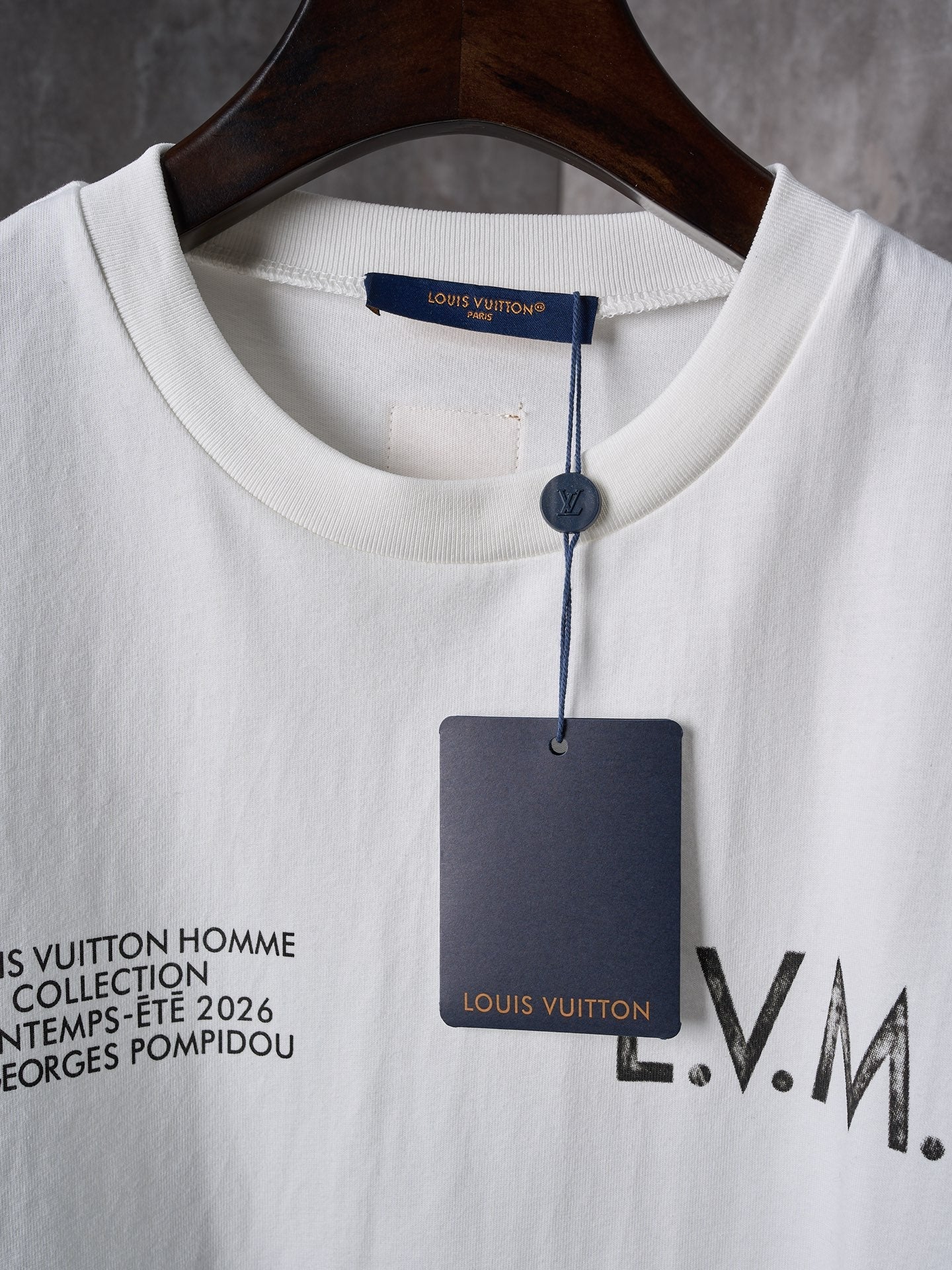 LV Distressed Letter Print Crew Neck Short Sleeve T-Shirt
