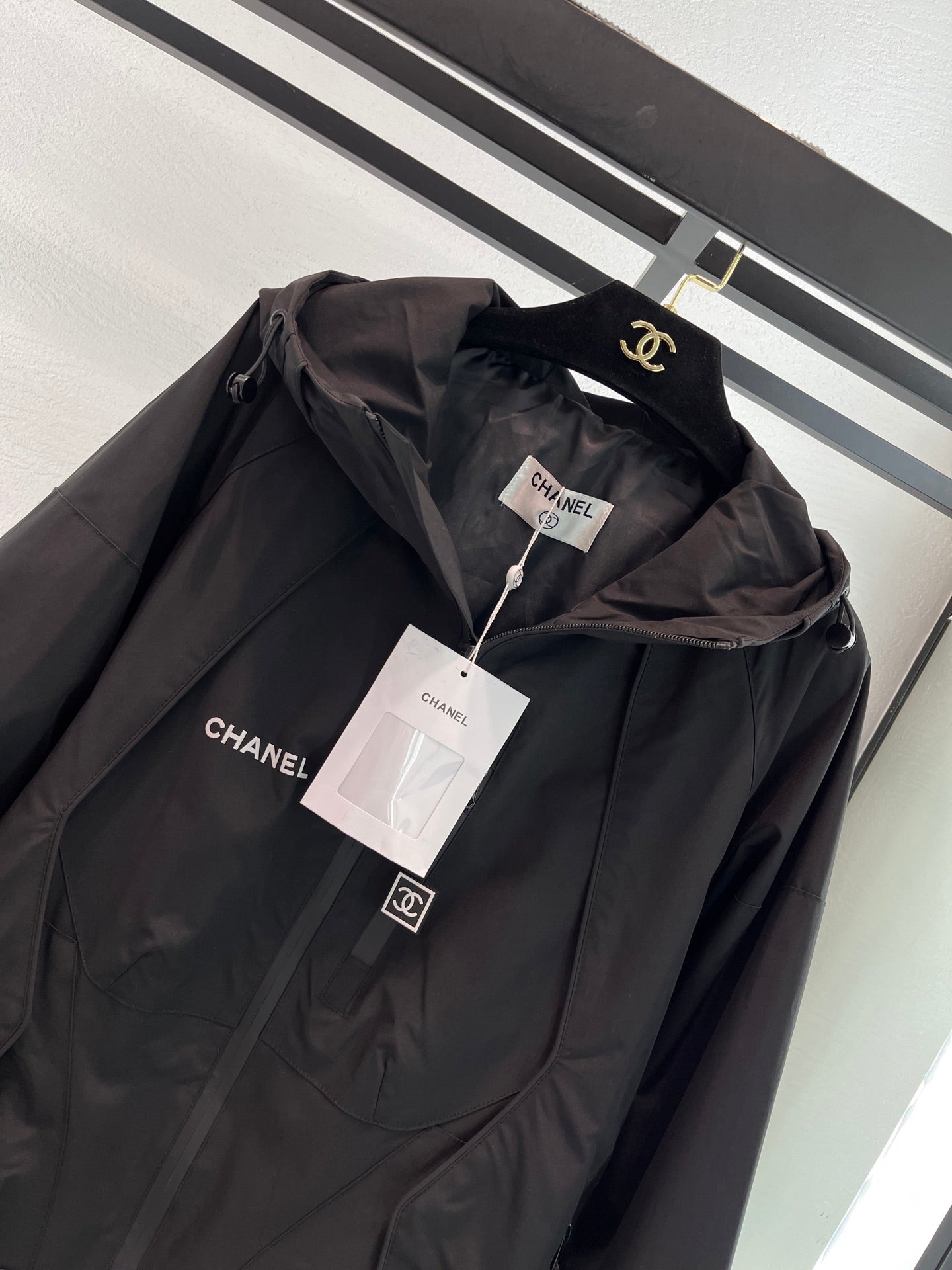 Women's Chan* Windbreaker Jacket