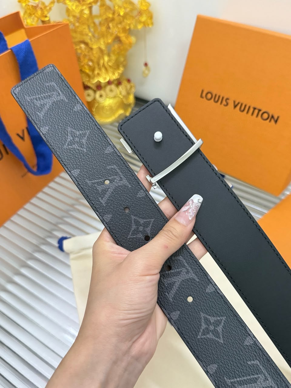 LV Reversible Belt