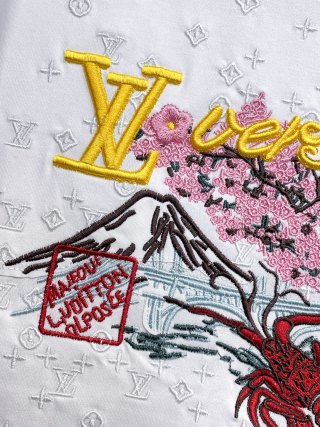 LV embroidered T-Shirt