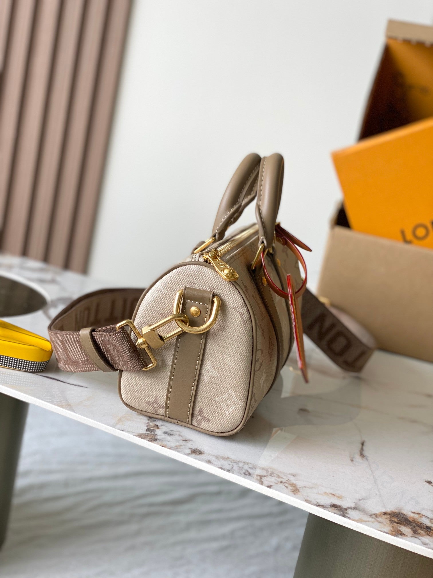 LV 25 Handbag