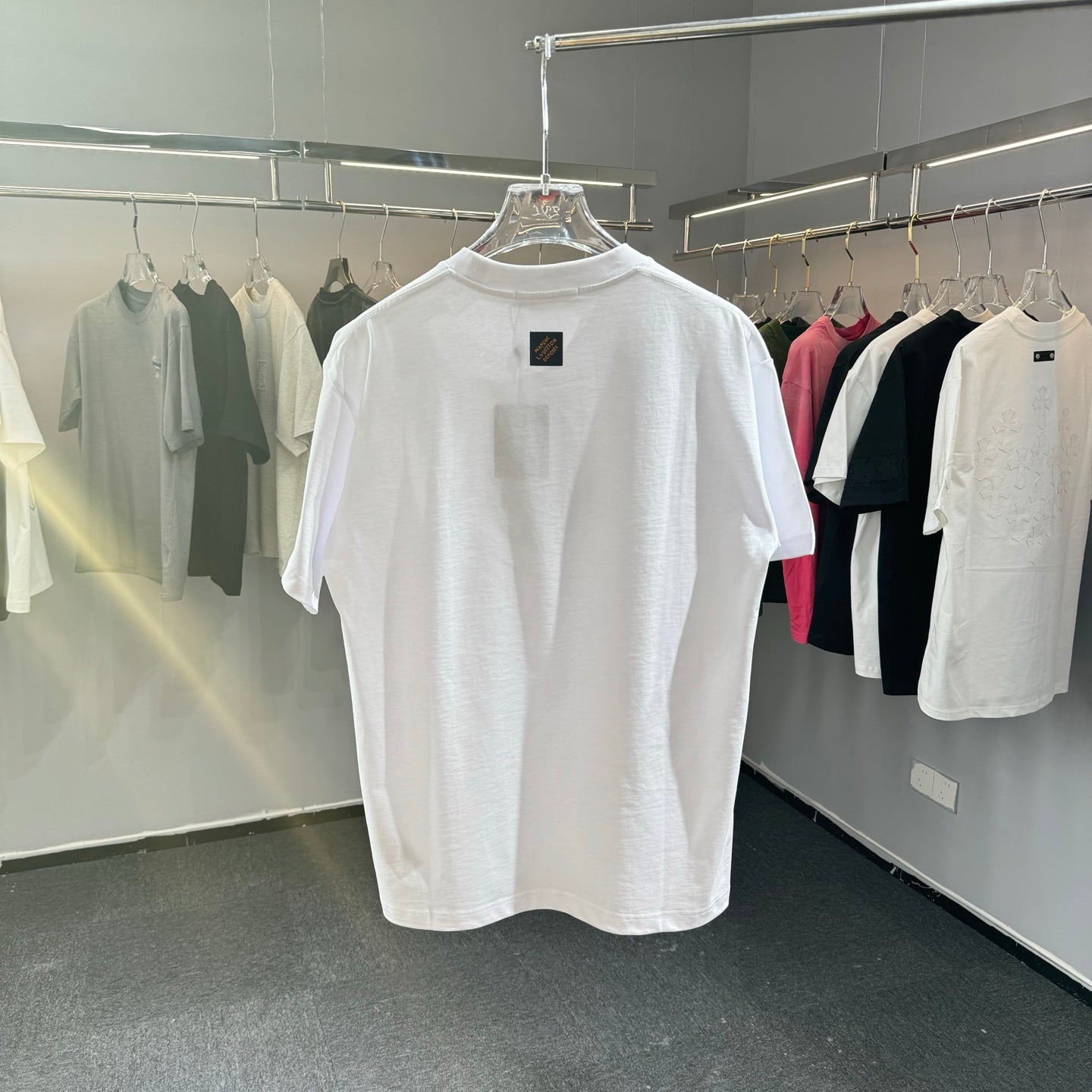 LV Round Neck Short Sleeve Shirt