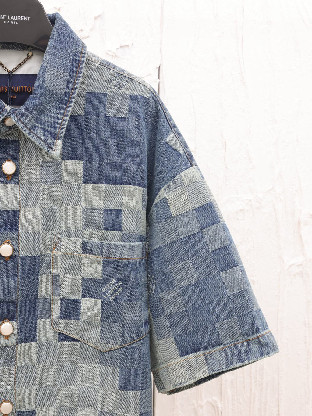 LV short-sleeved denim shirt