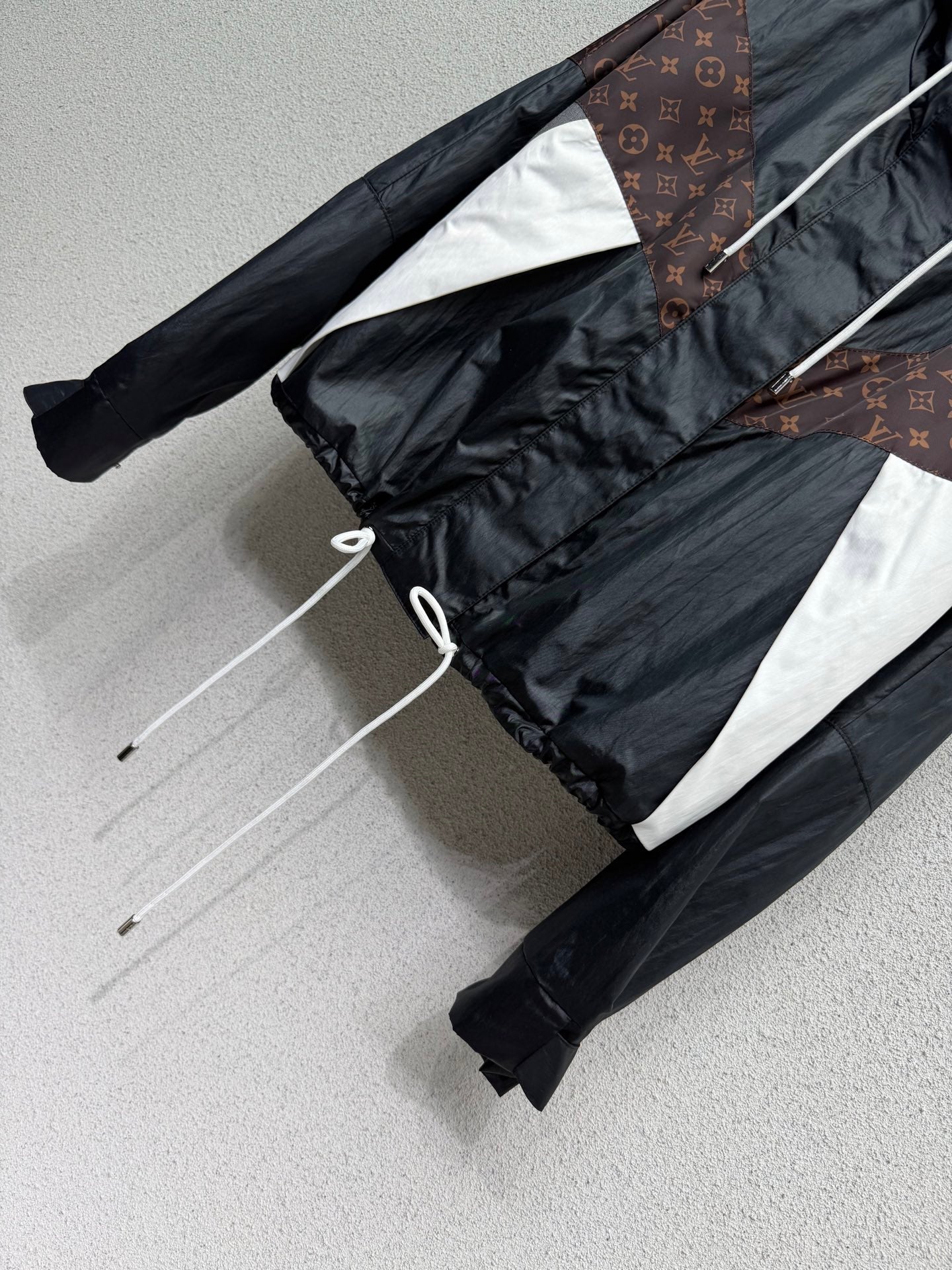 LV hooded Jacket - Women's