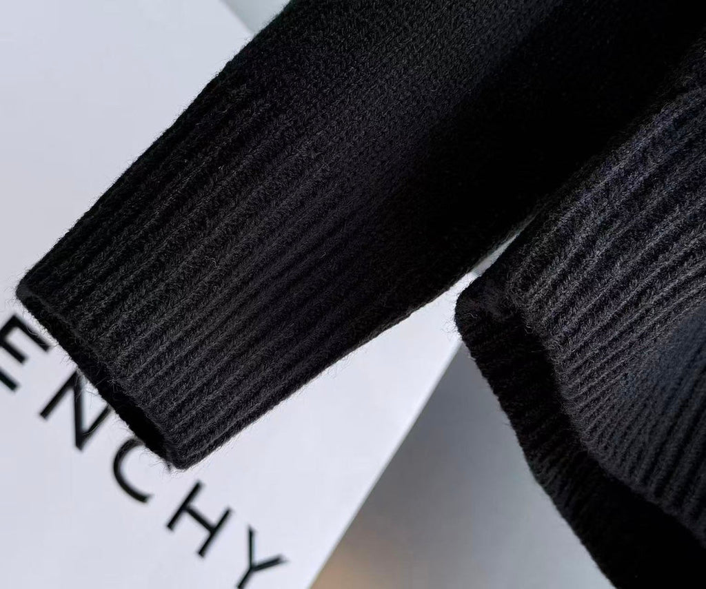 Givenchy  Sweater
