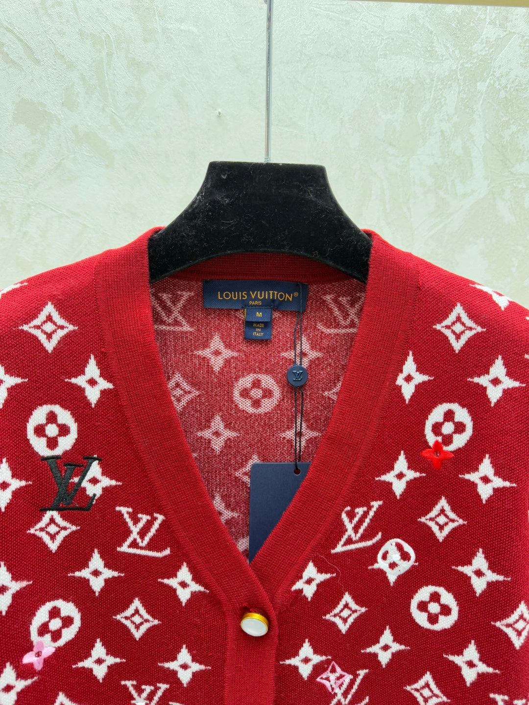 Woman LV cardigan