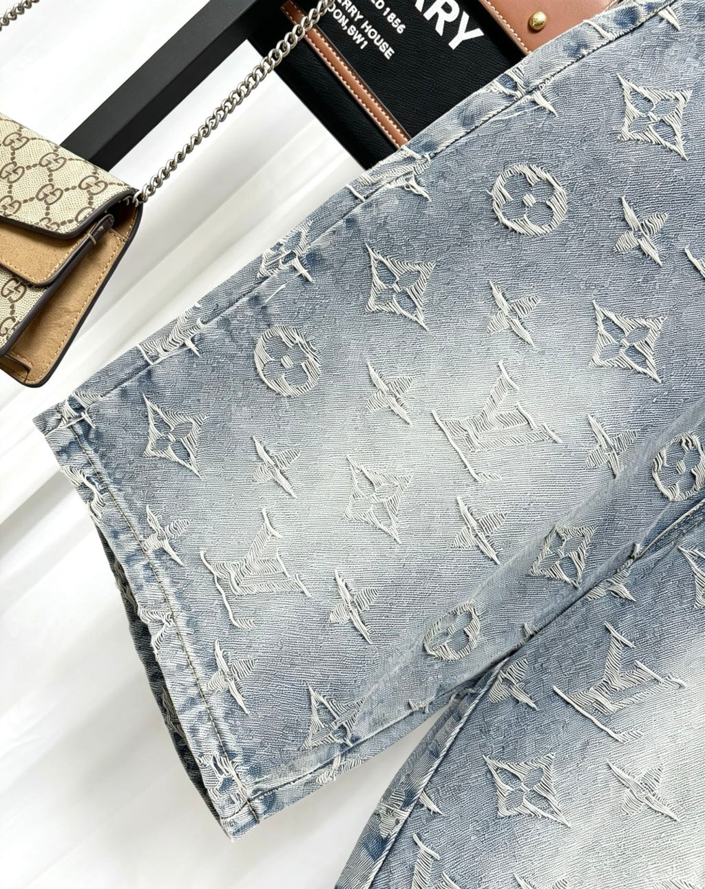 LVFloral Pattern Jacquard Denim Shorts