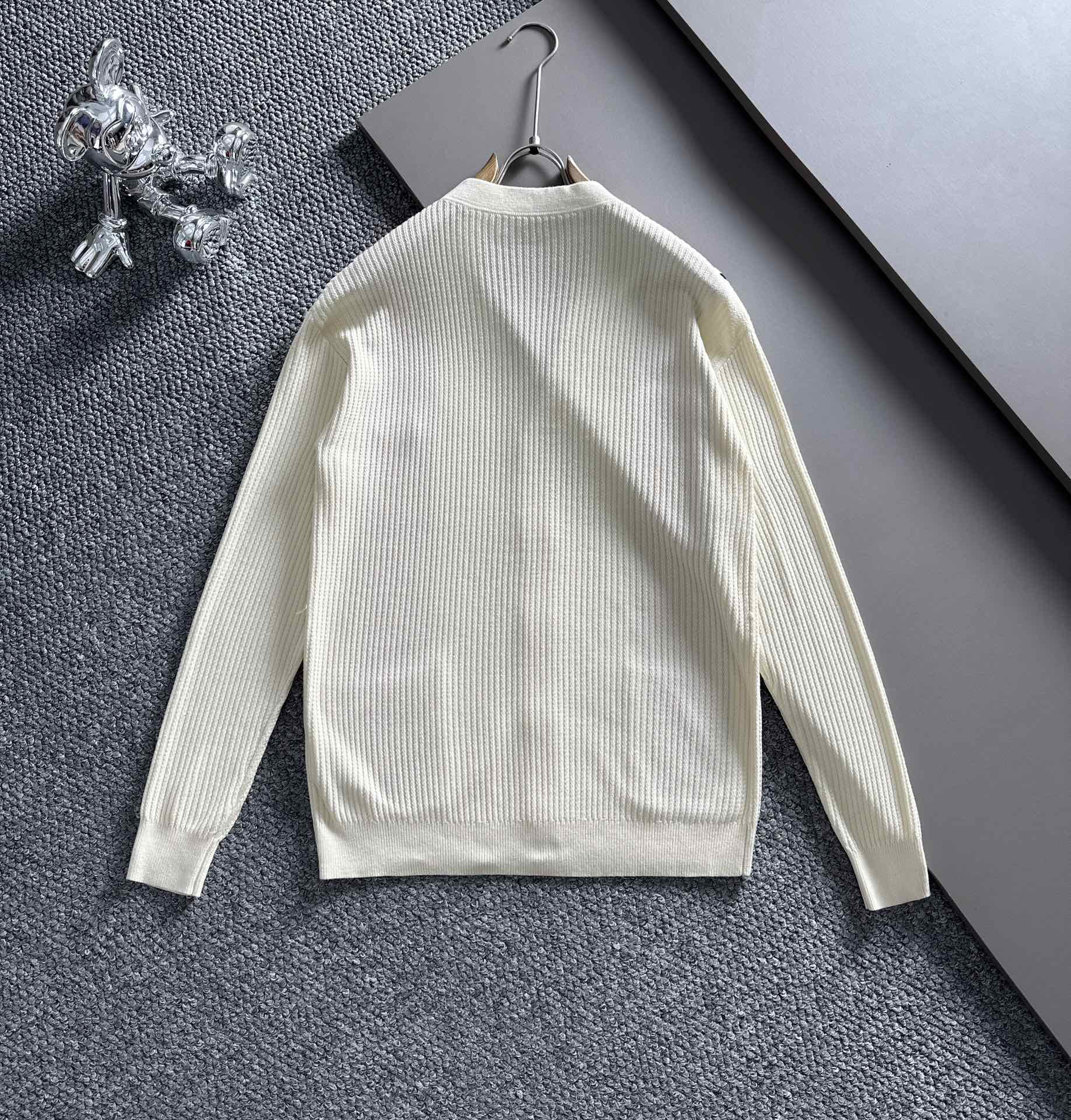 Gucci Cardigans