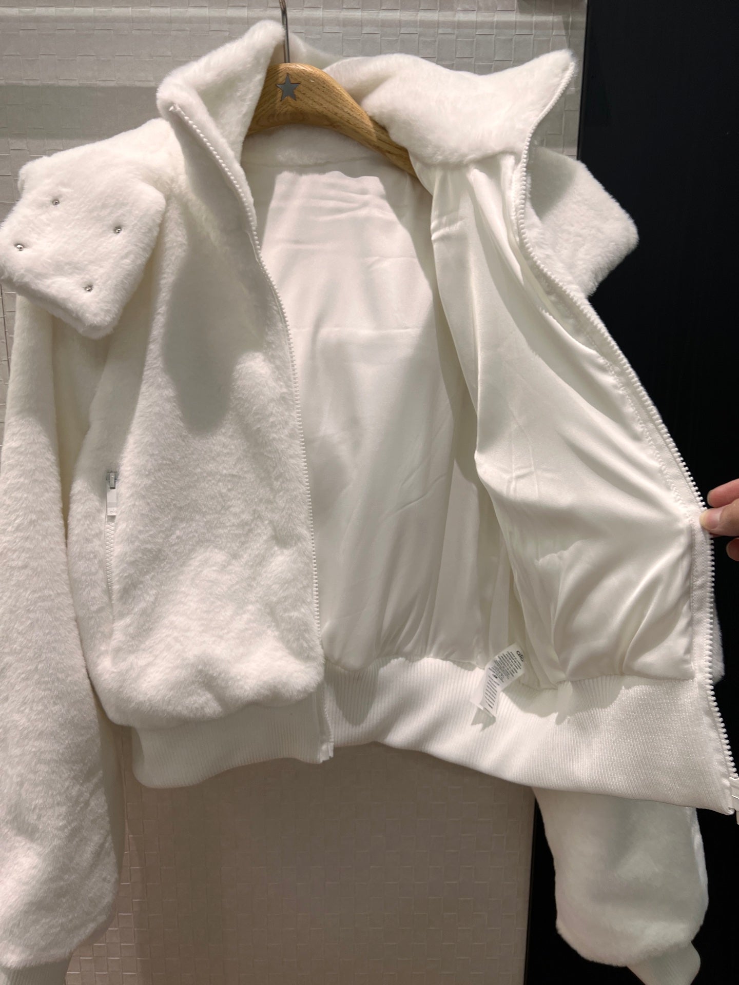Women's ALO furry Hooded Short Jacket