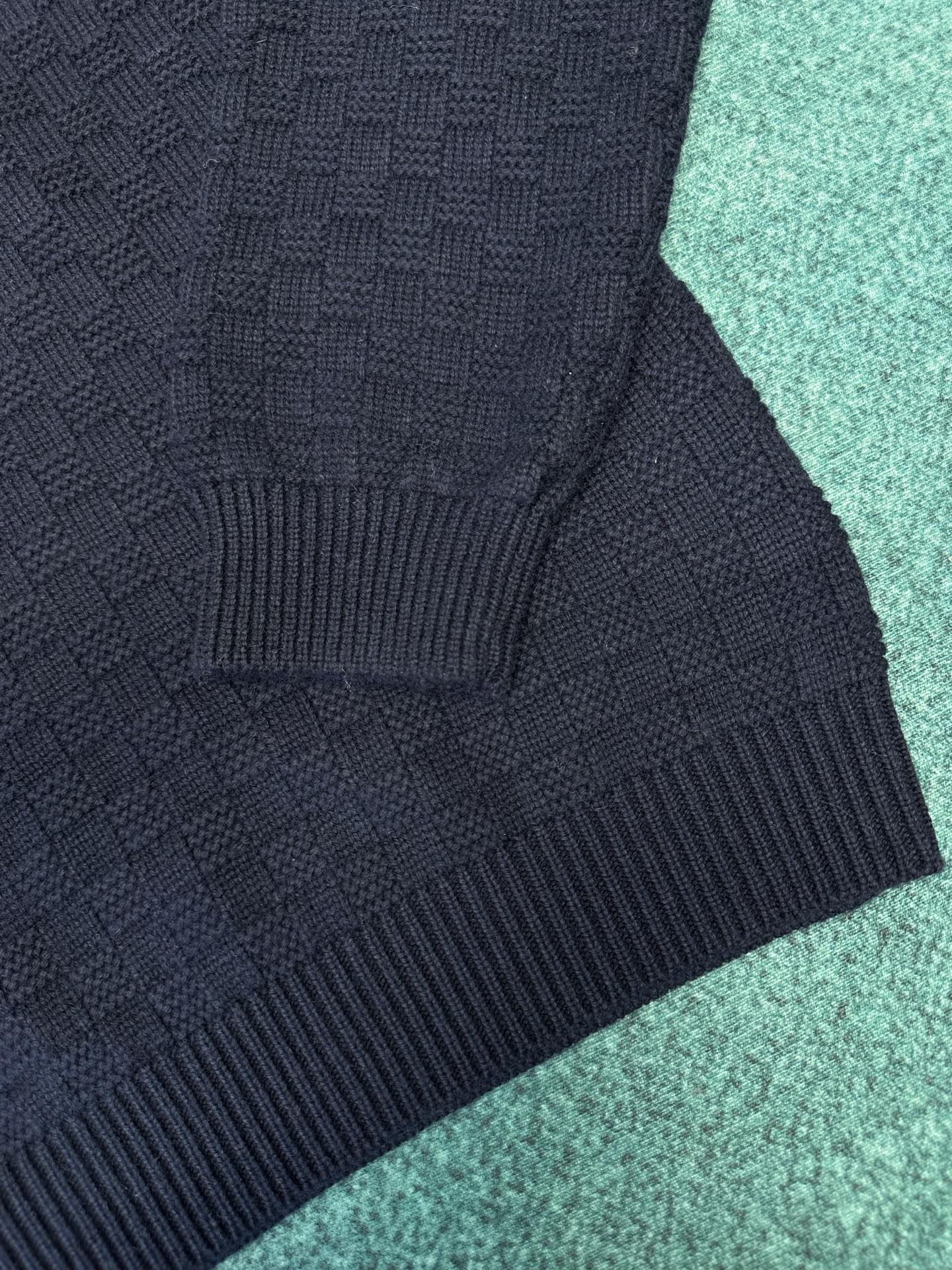 LV Half Zip sweater