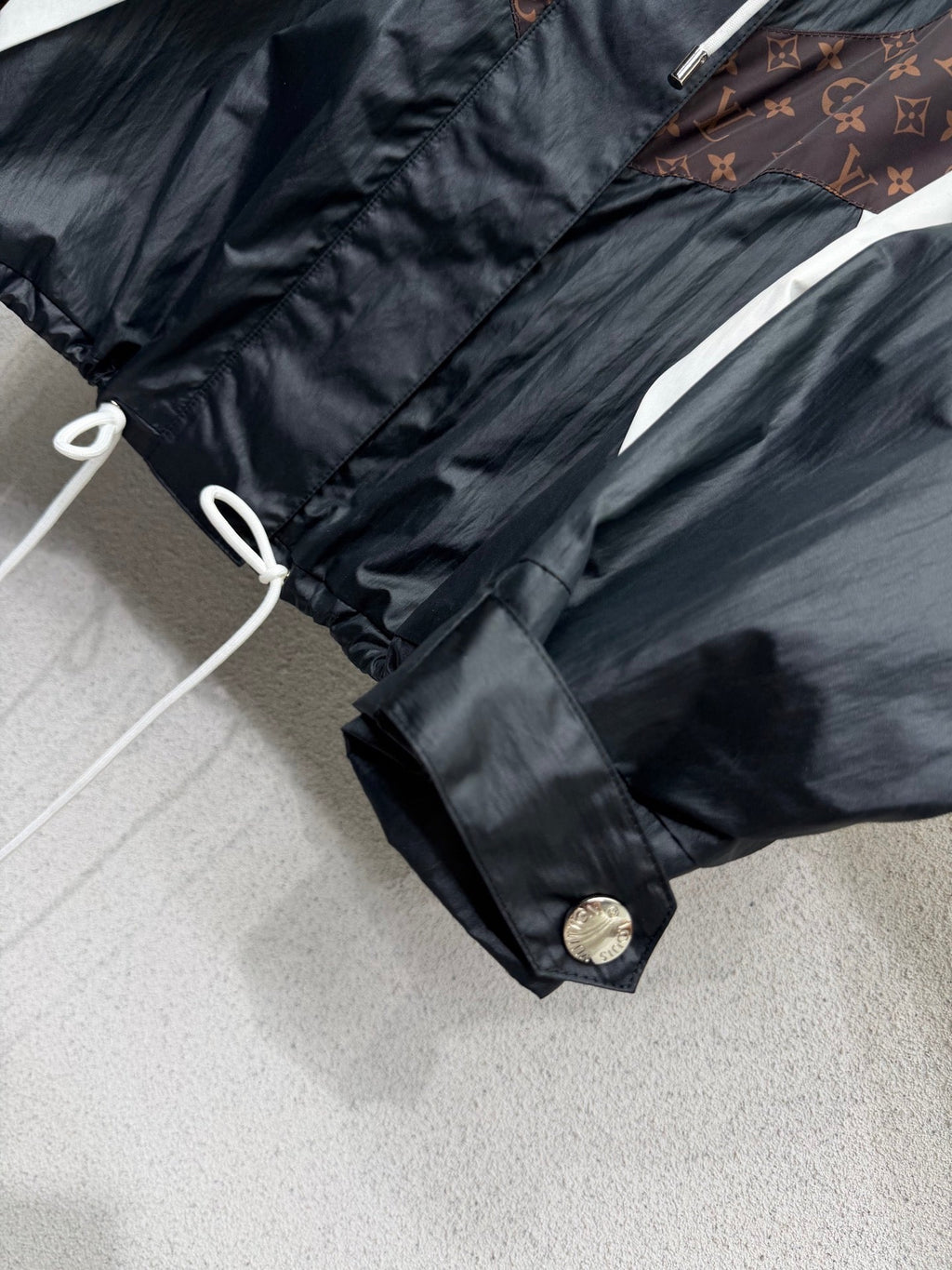 LV hooded Jacket - Women's