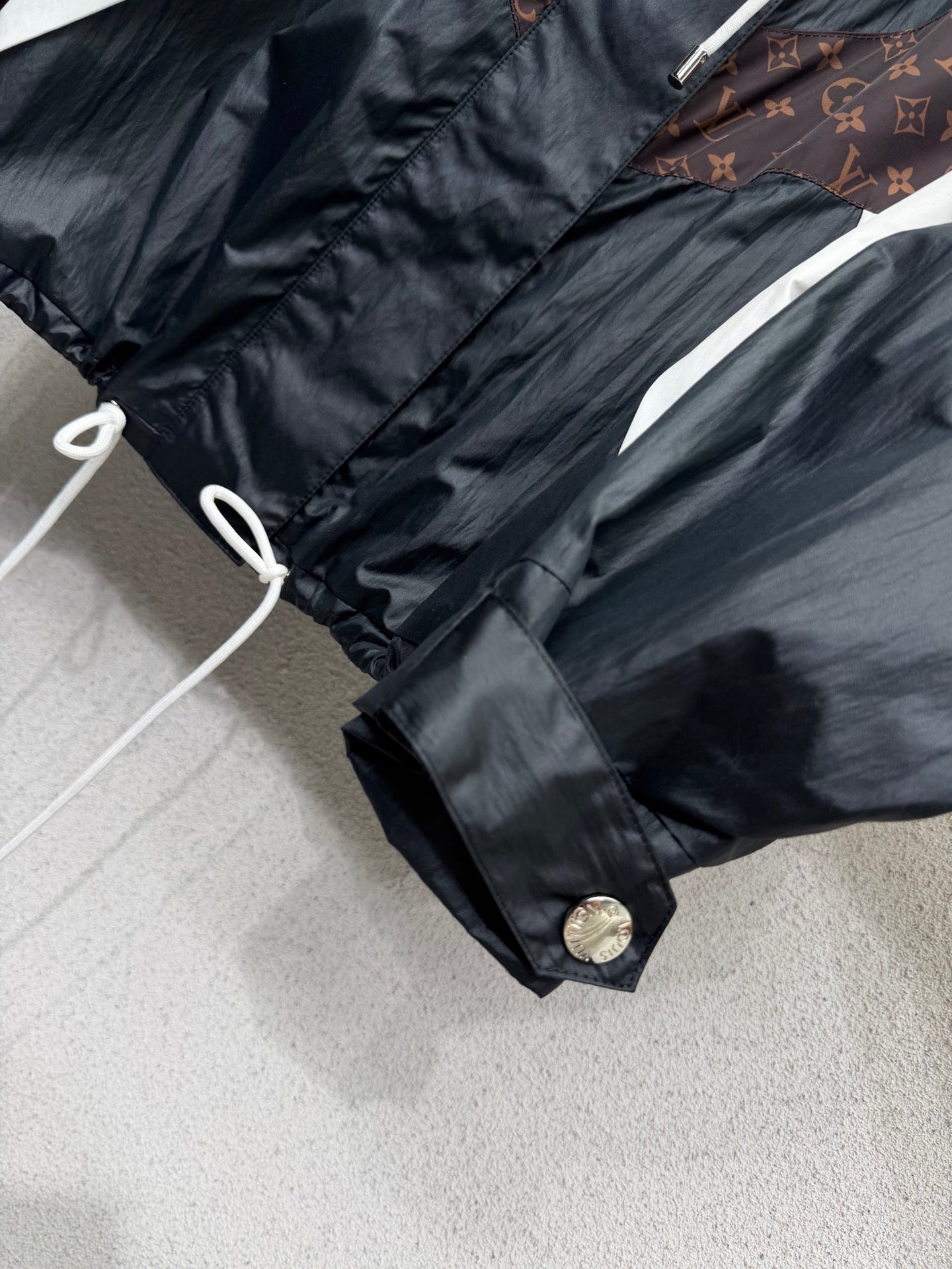 LV hooded Jacket - Women's