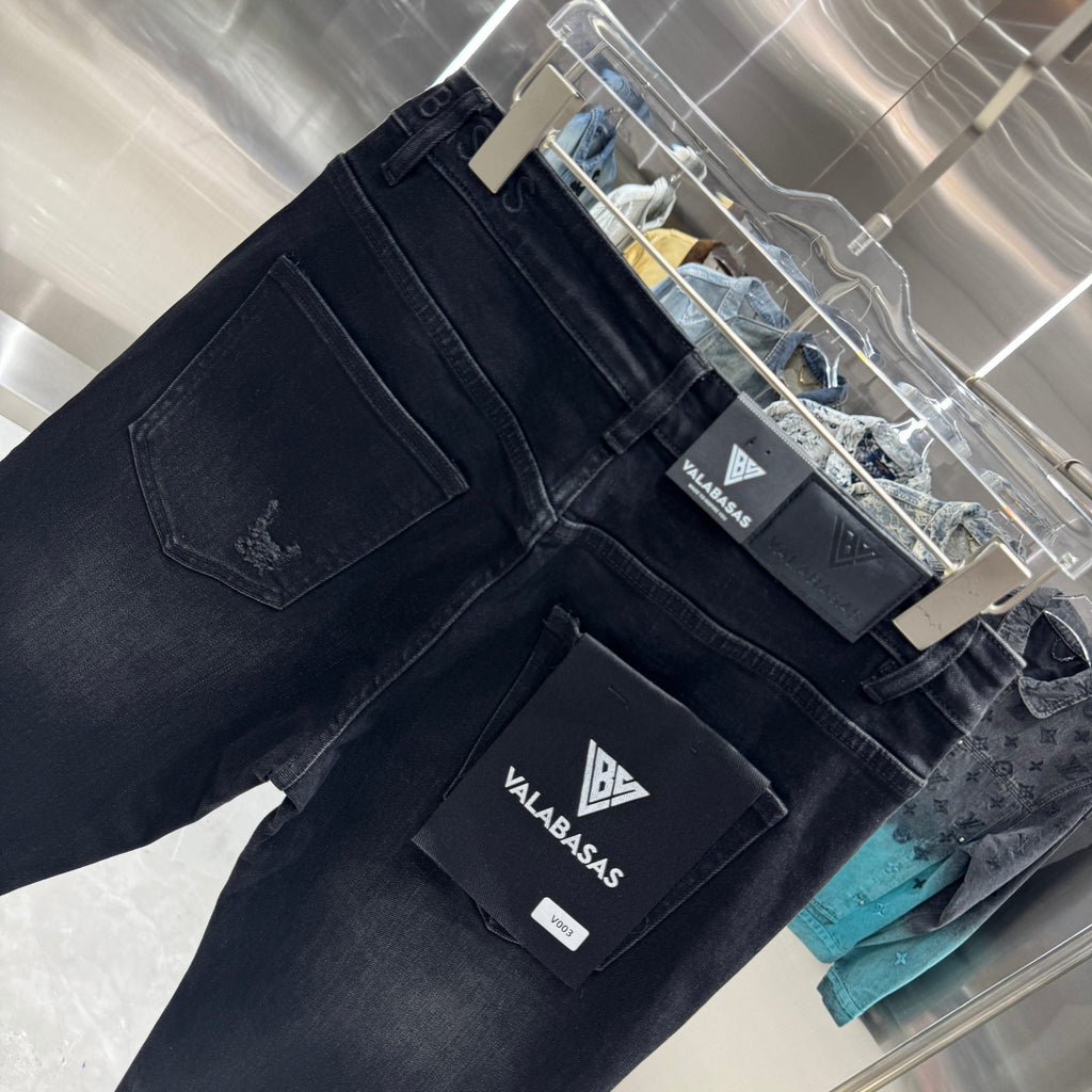 Valabasas Distressed Jeans