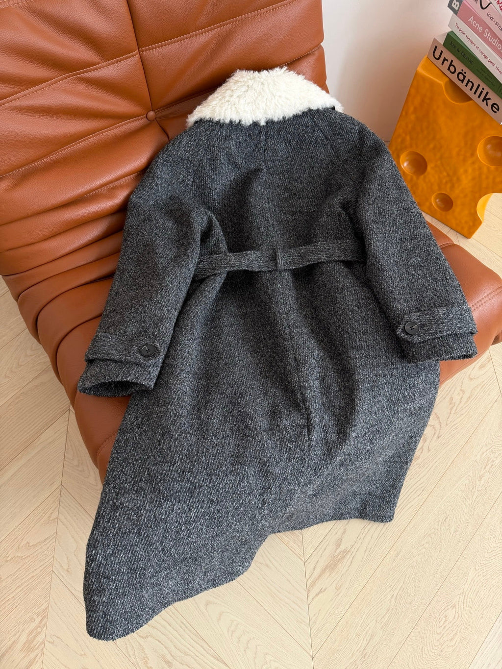 Women's Coat w detachable Fur Collar