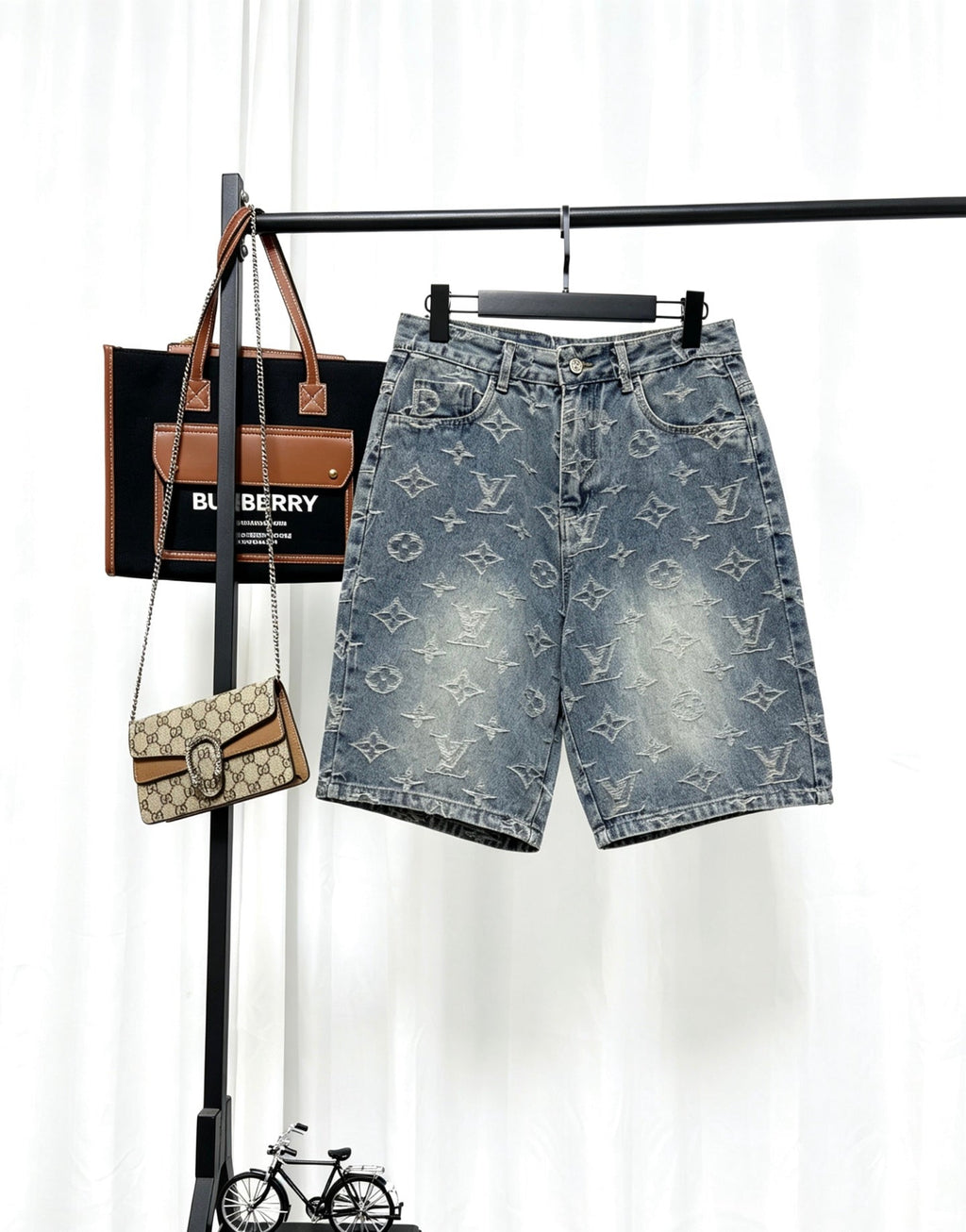LVFloral Pattern Jacquard Denim Shorts