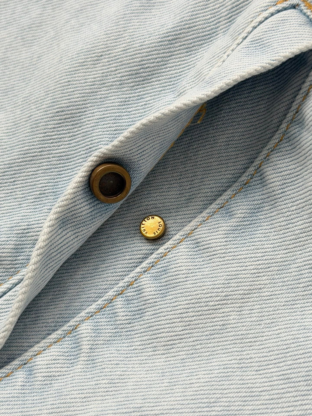 LV Light Wash Floral Embroidery Zipper Denim Jacket