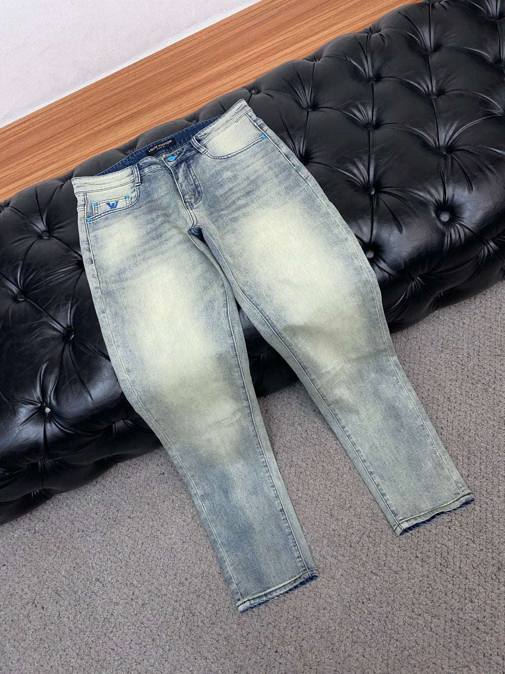 LV Slin Fit leg Jeans