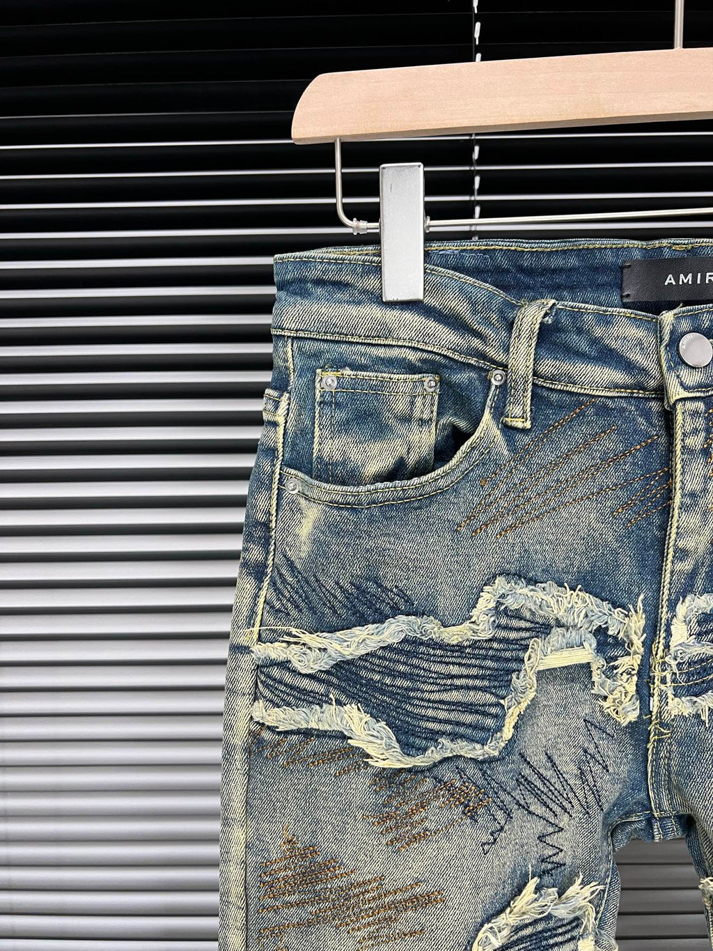 Amiri Embroidered Stretchy Slim Fit Flared Jeans