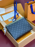 LV Pochette Voyage Clutch