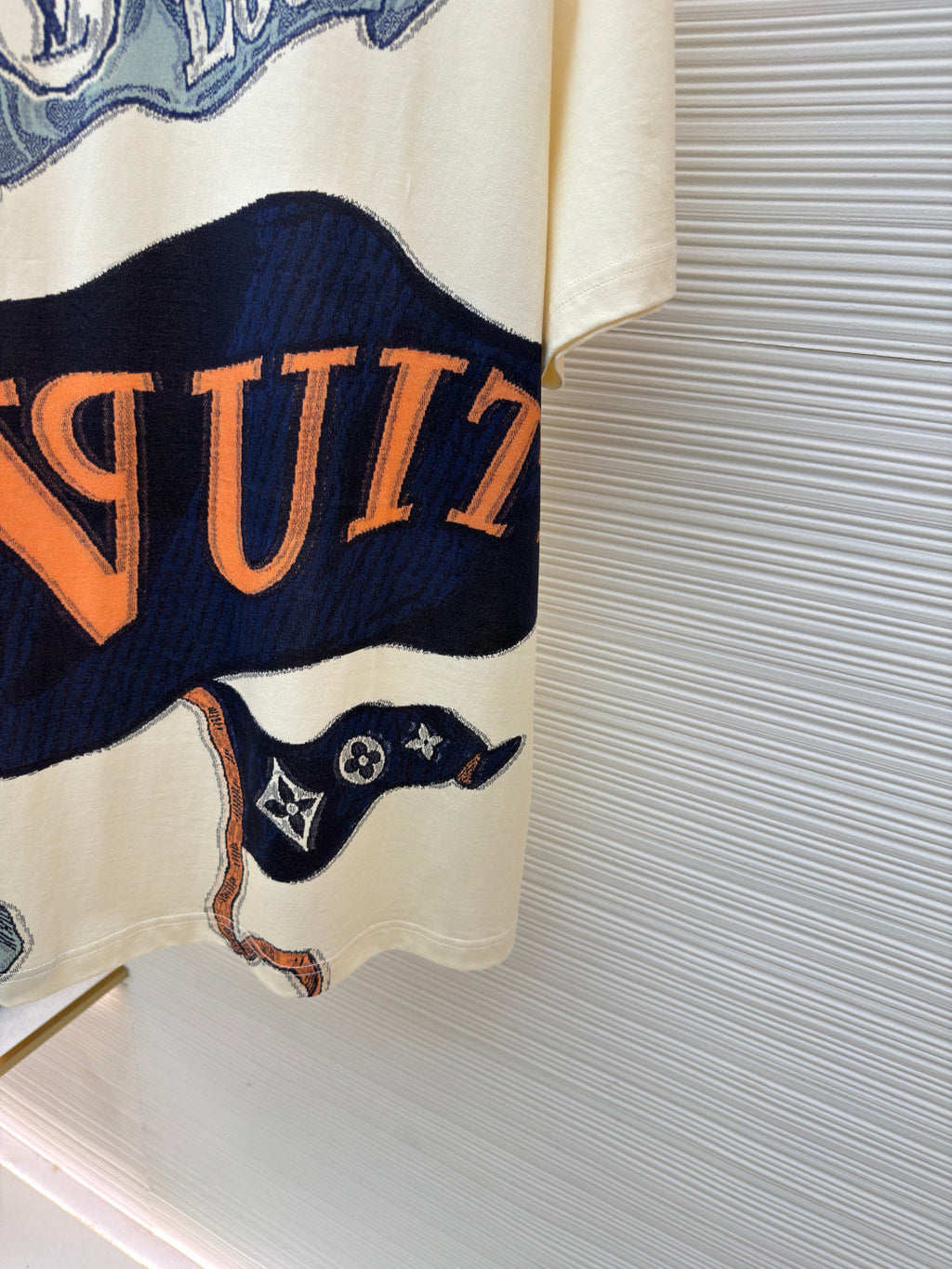 LV T-Shirt