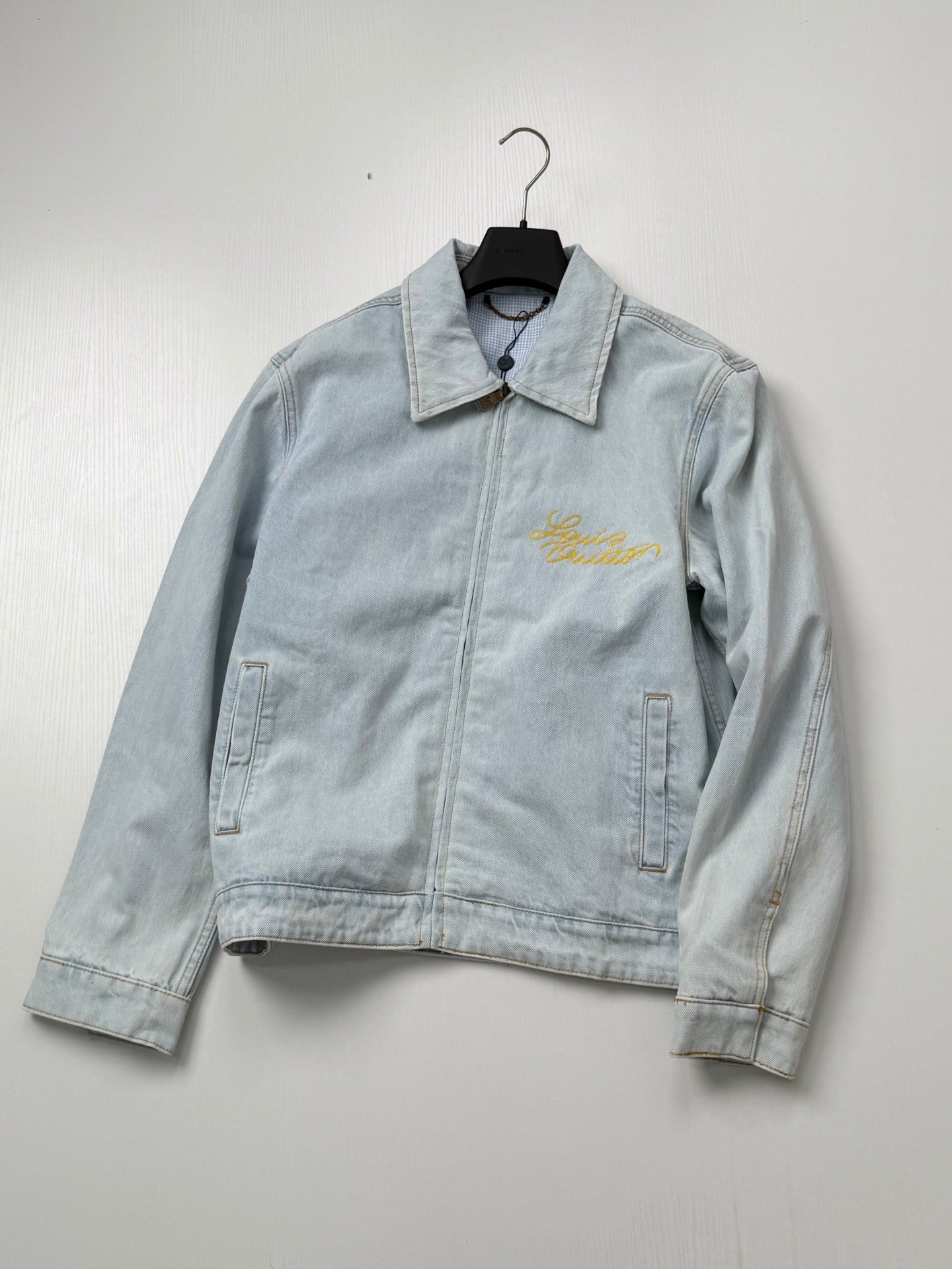 LV Light Wash Floral Embroidery Zipper Denim Jacket