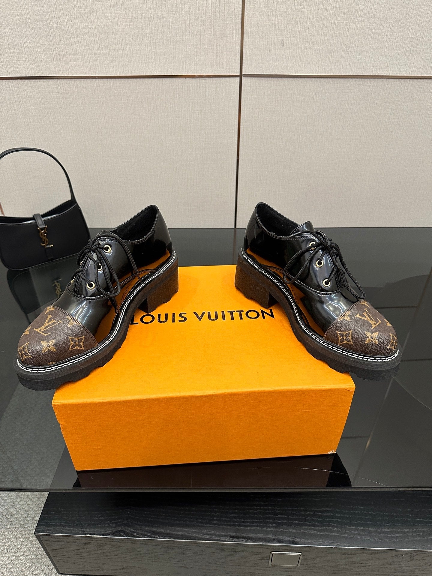 Women LV High-end Shoes