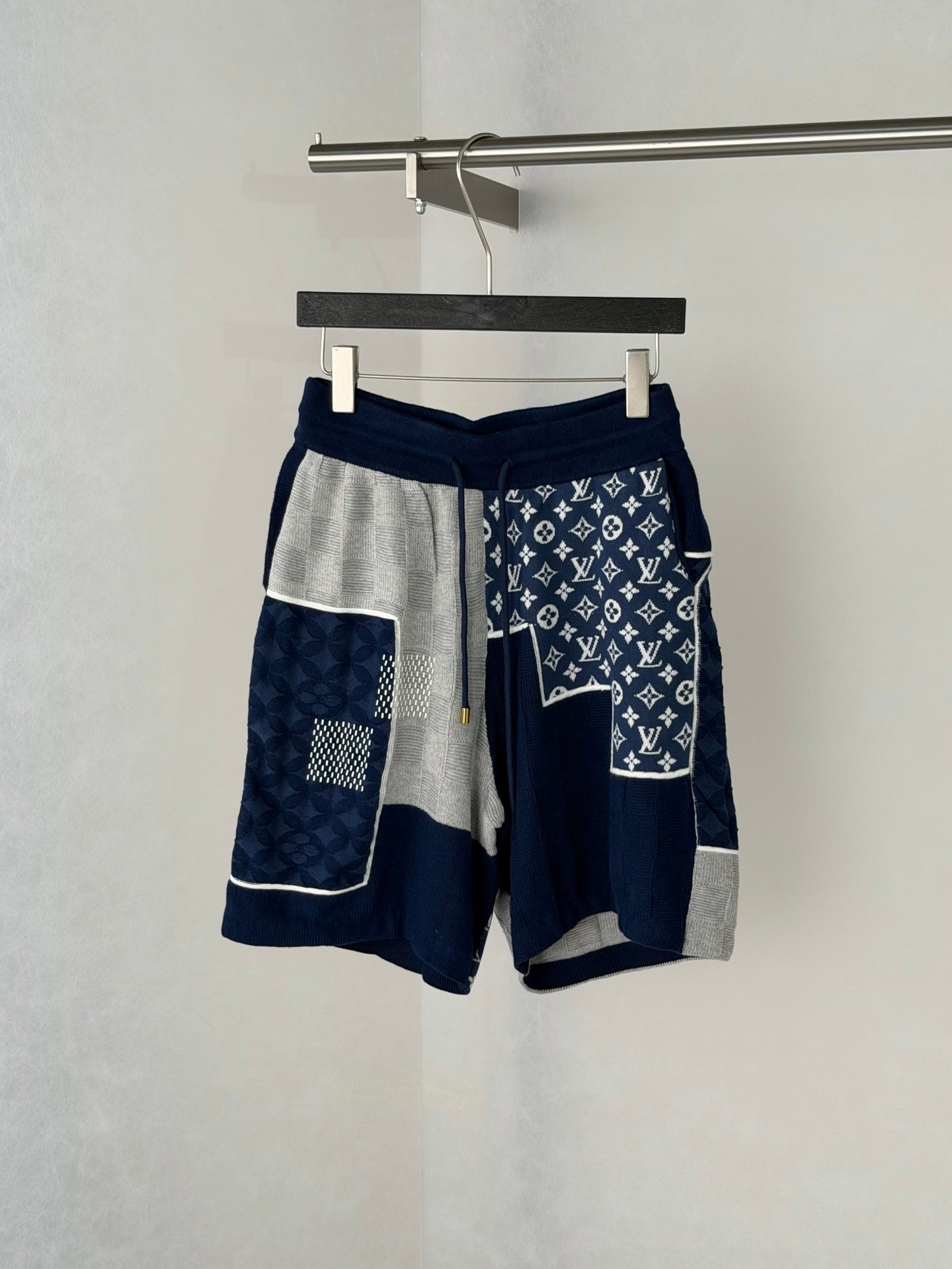 LV Set