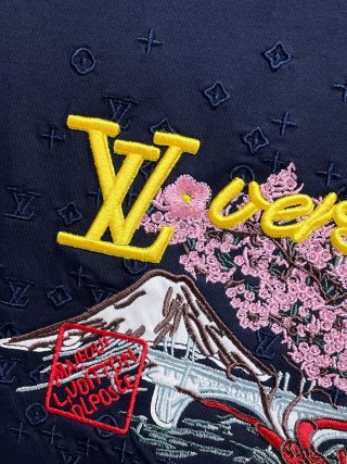 LV embroidered T-Shirt