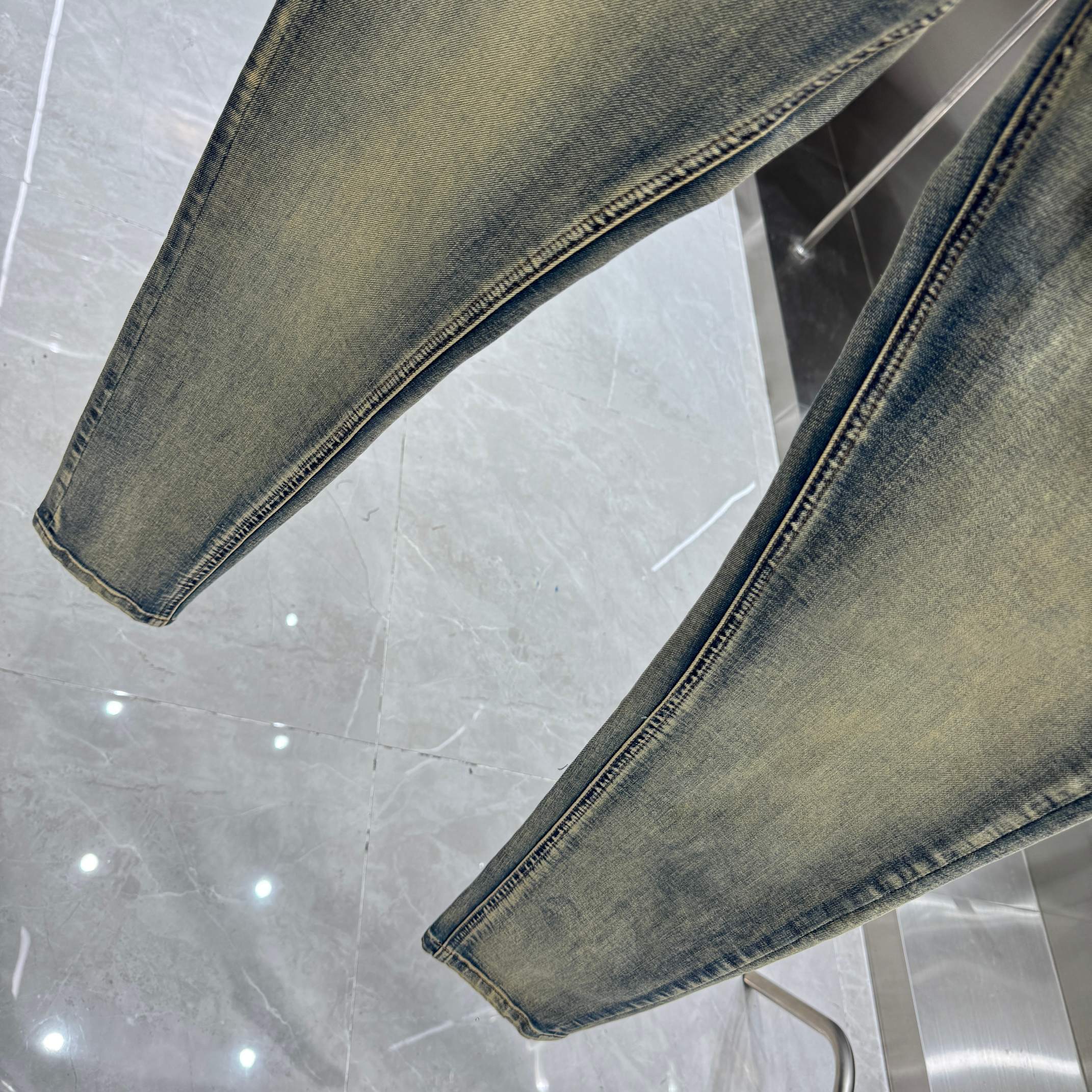Valabasas Denim Skinny Jeans