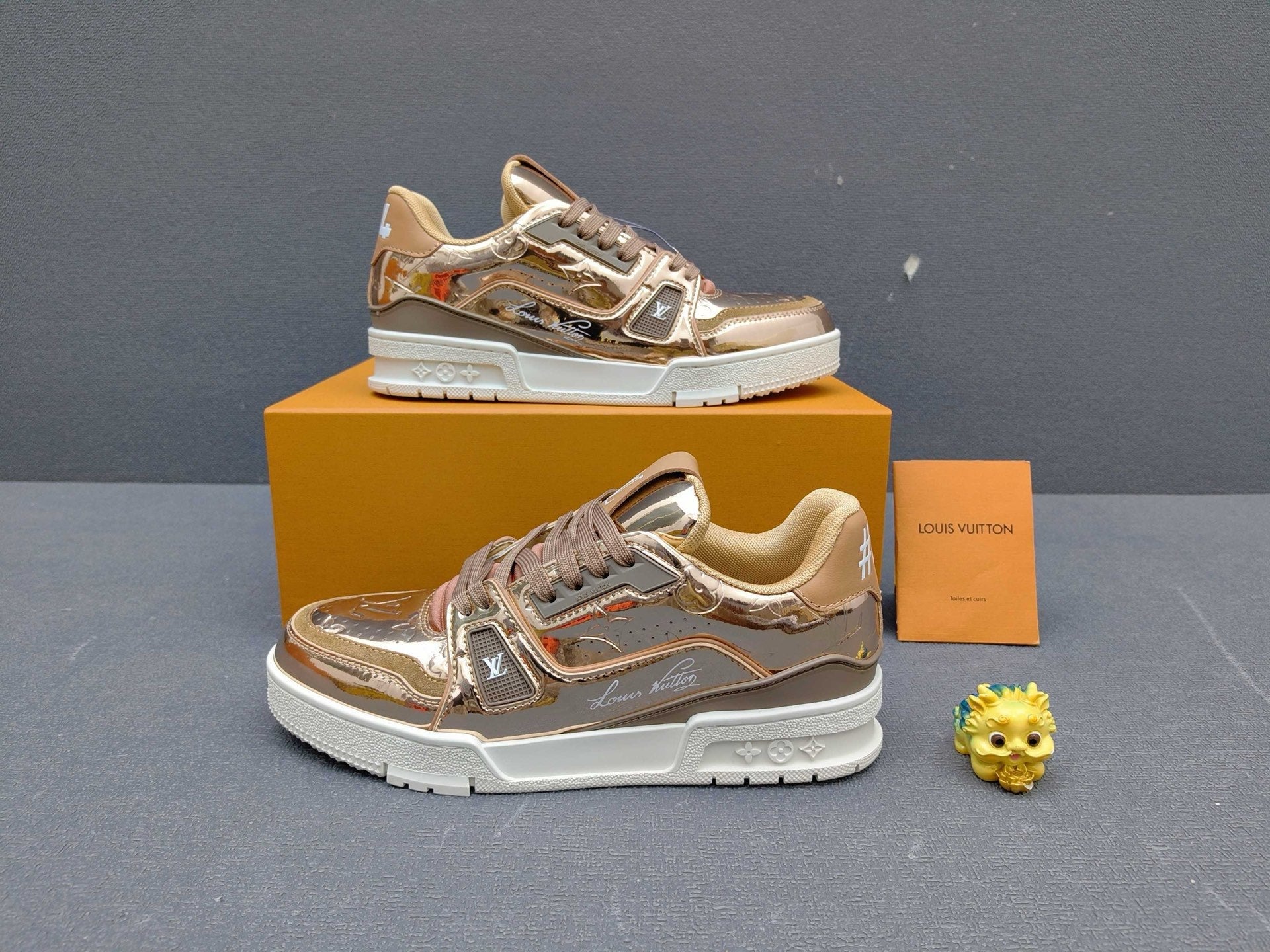 Lv Trainers - Exclusive Edition
